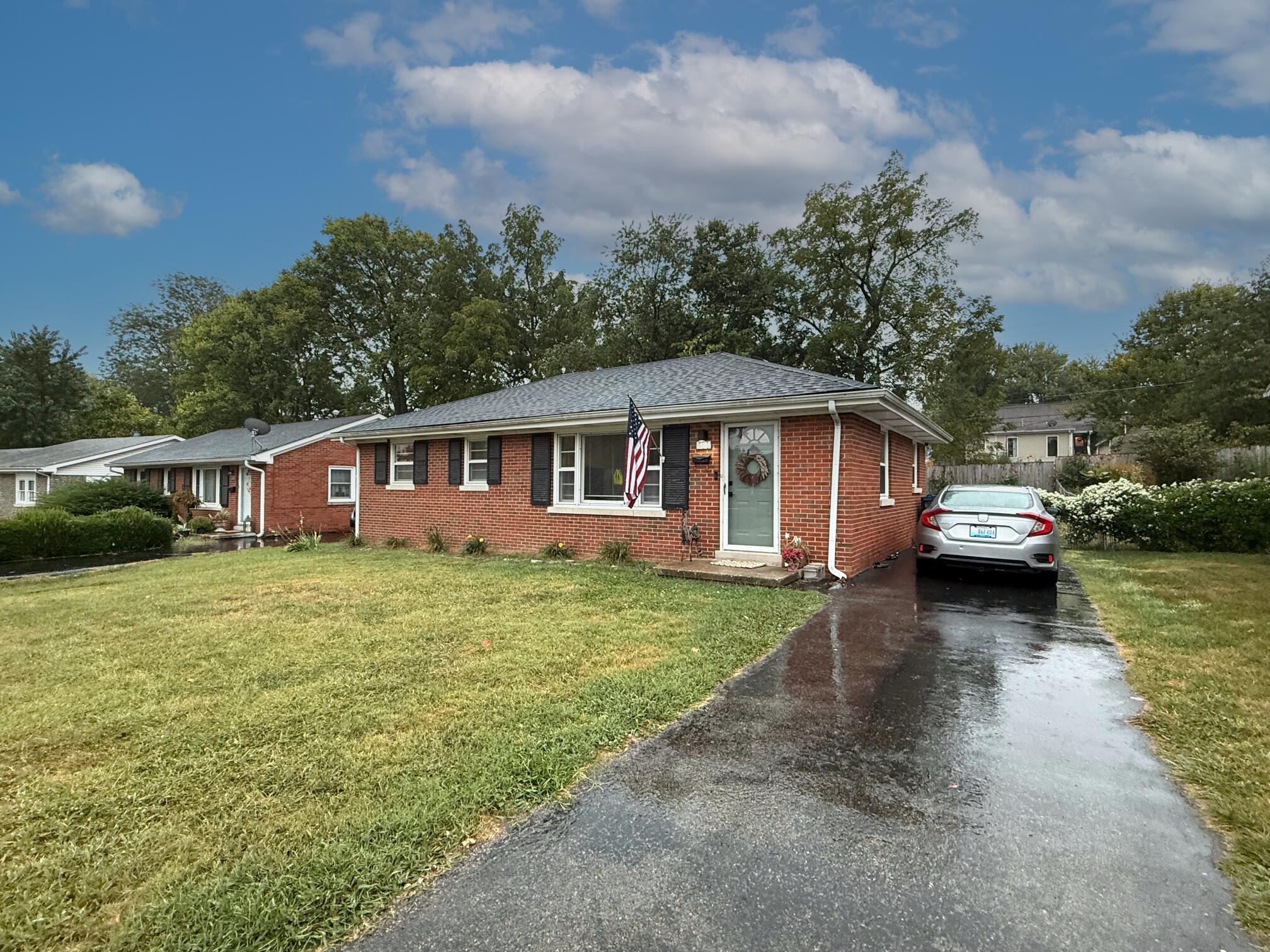 486 Sandalwood Drive, Lexington