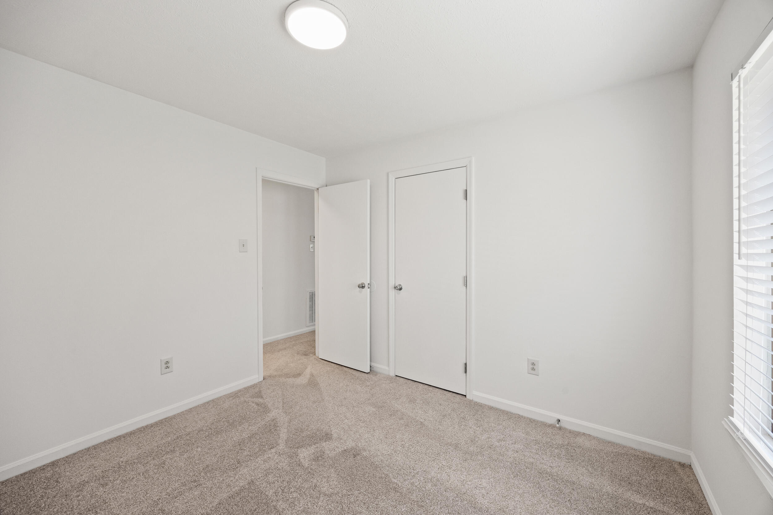 1583 Summerhill Drive