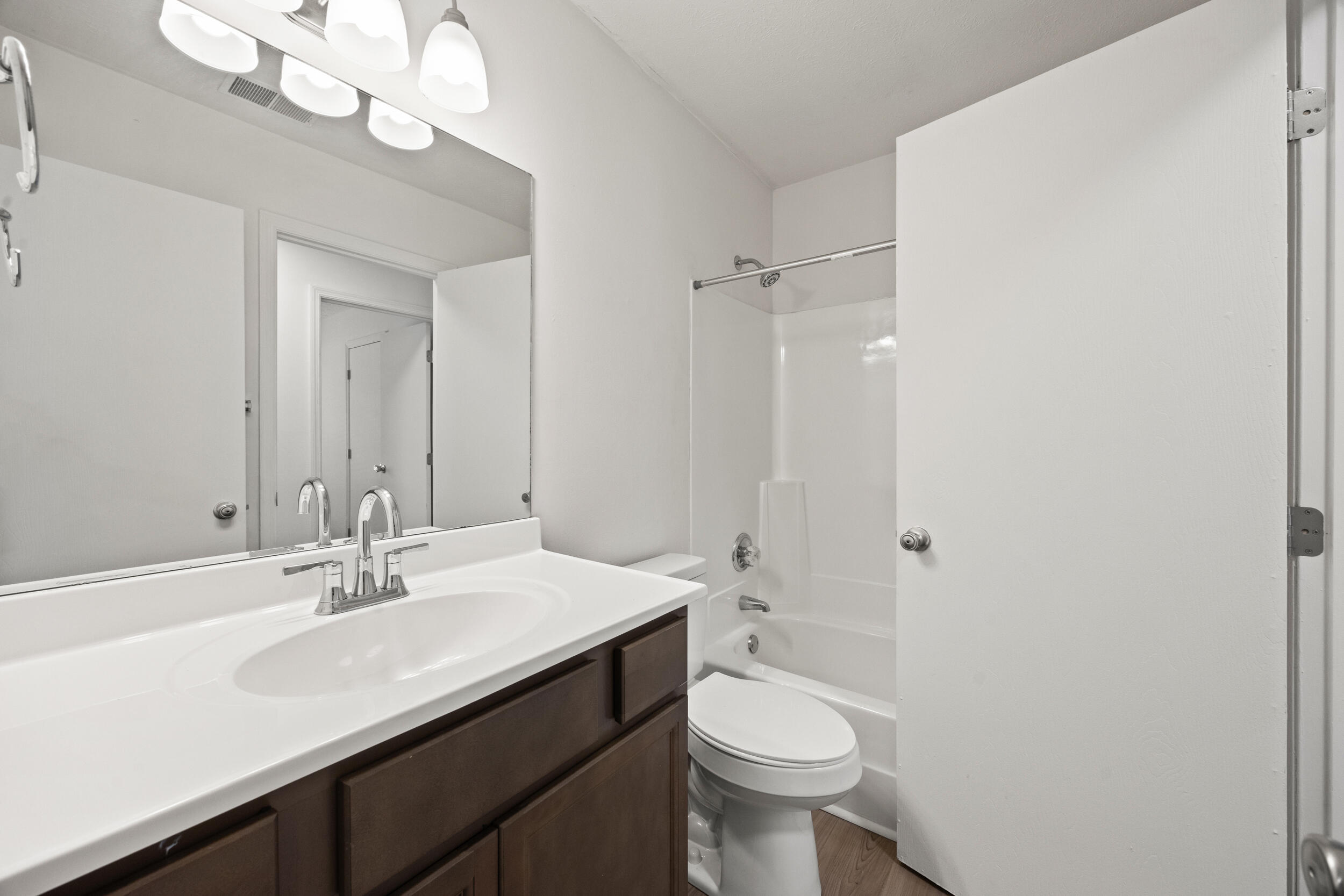 1583 Summerhill Drive