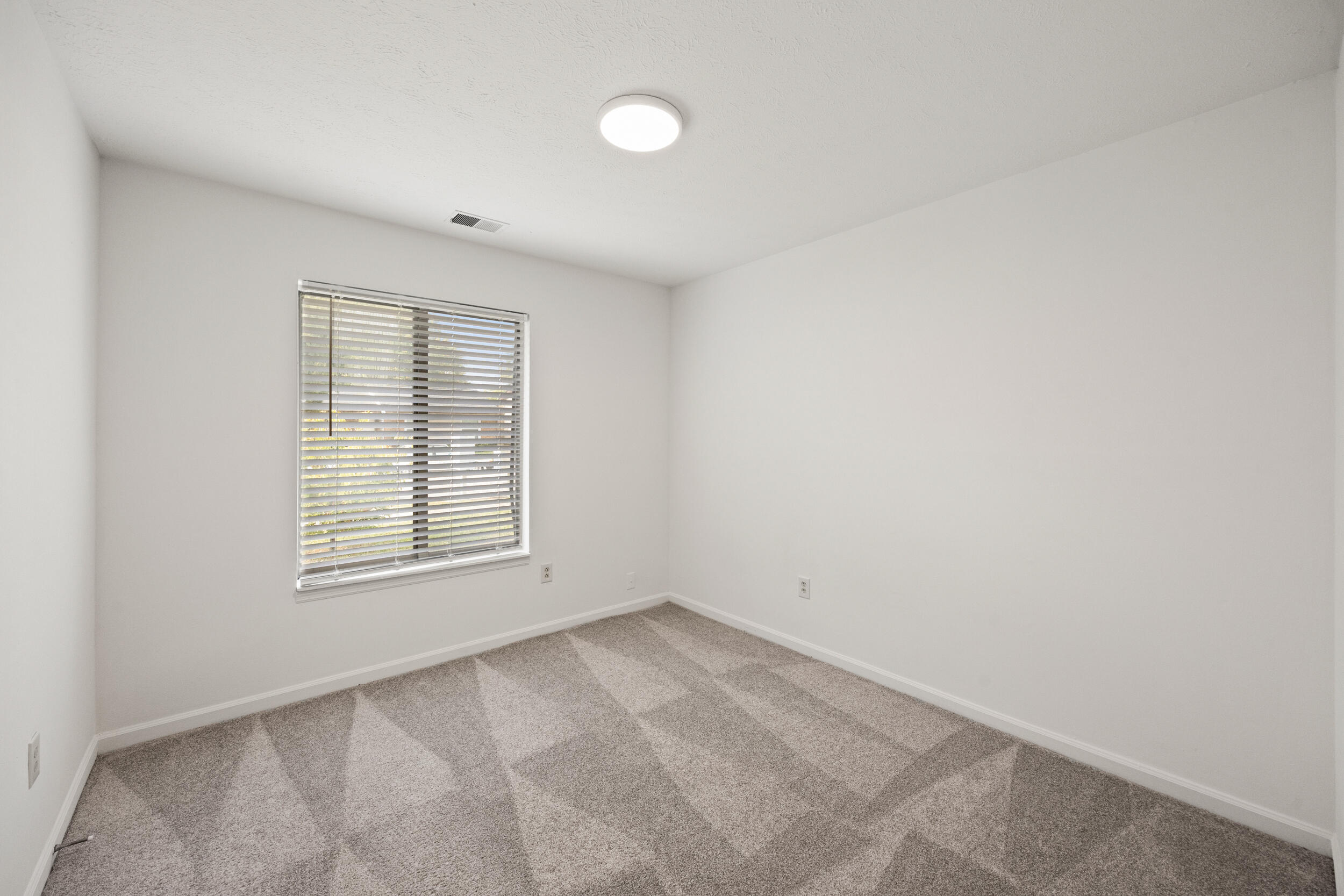 1583 Summerhill Drive