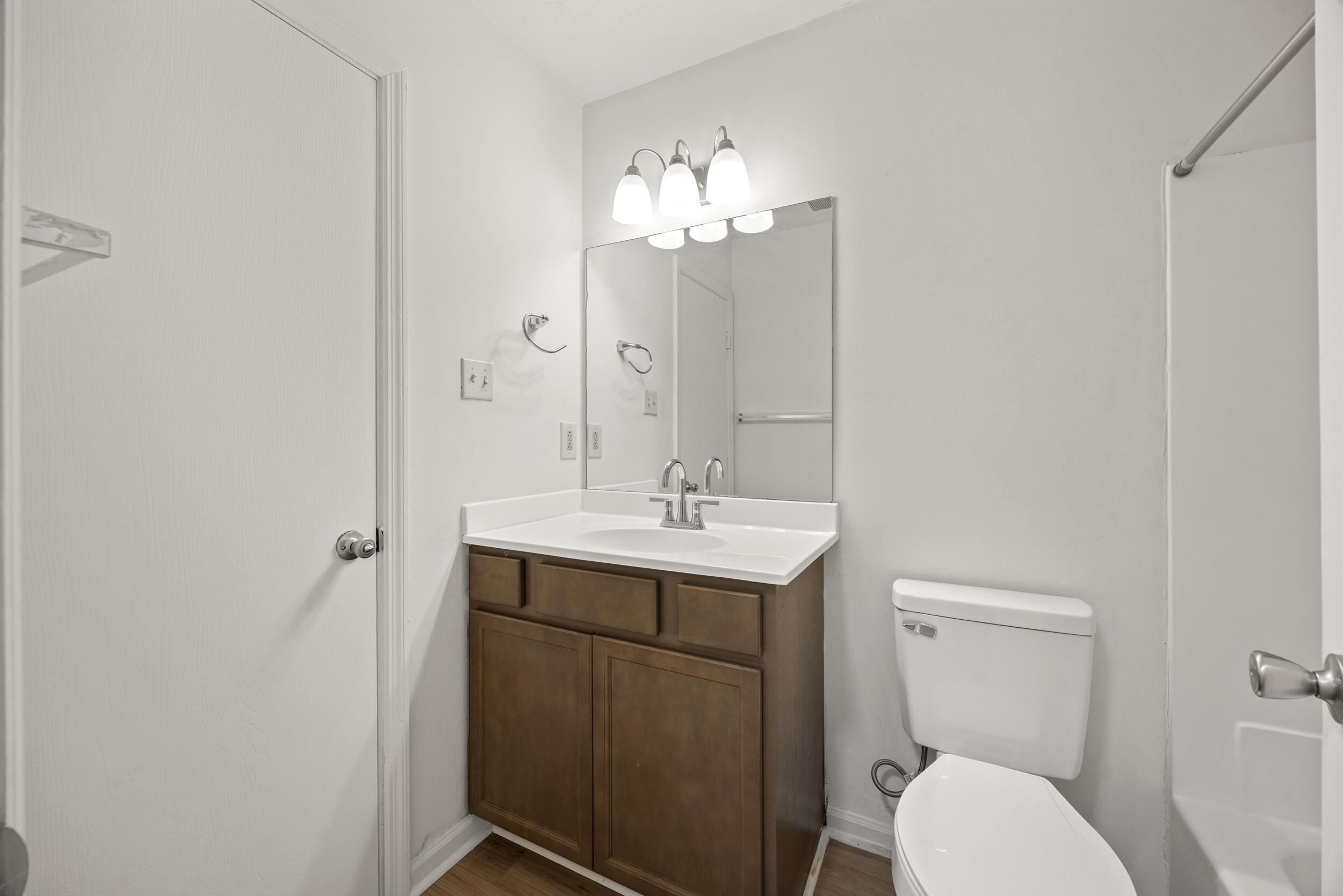 1583 Summerhill Drive