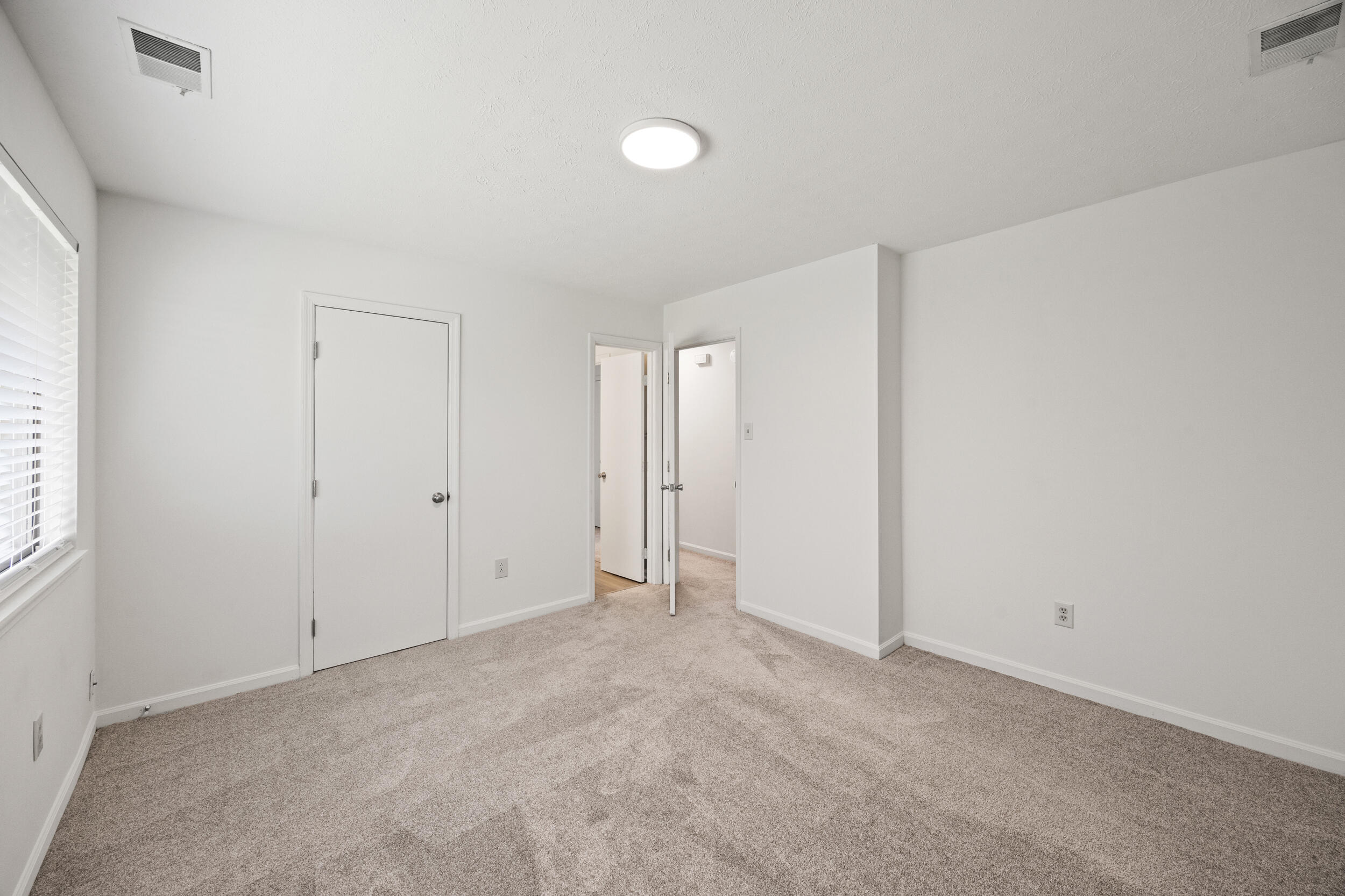 1583 Summerhill Drive