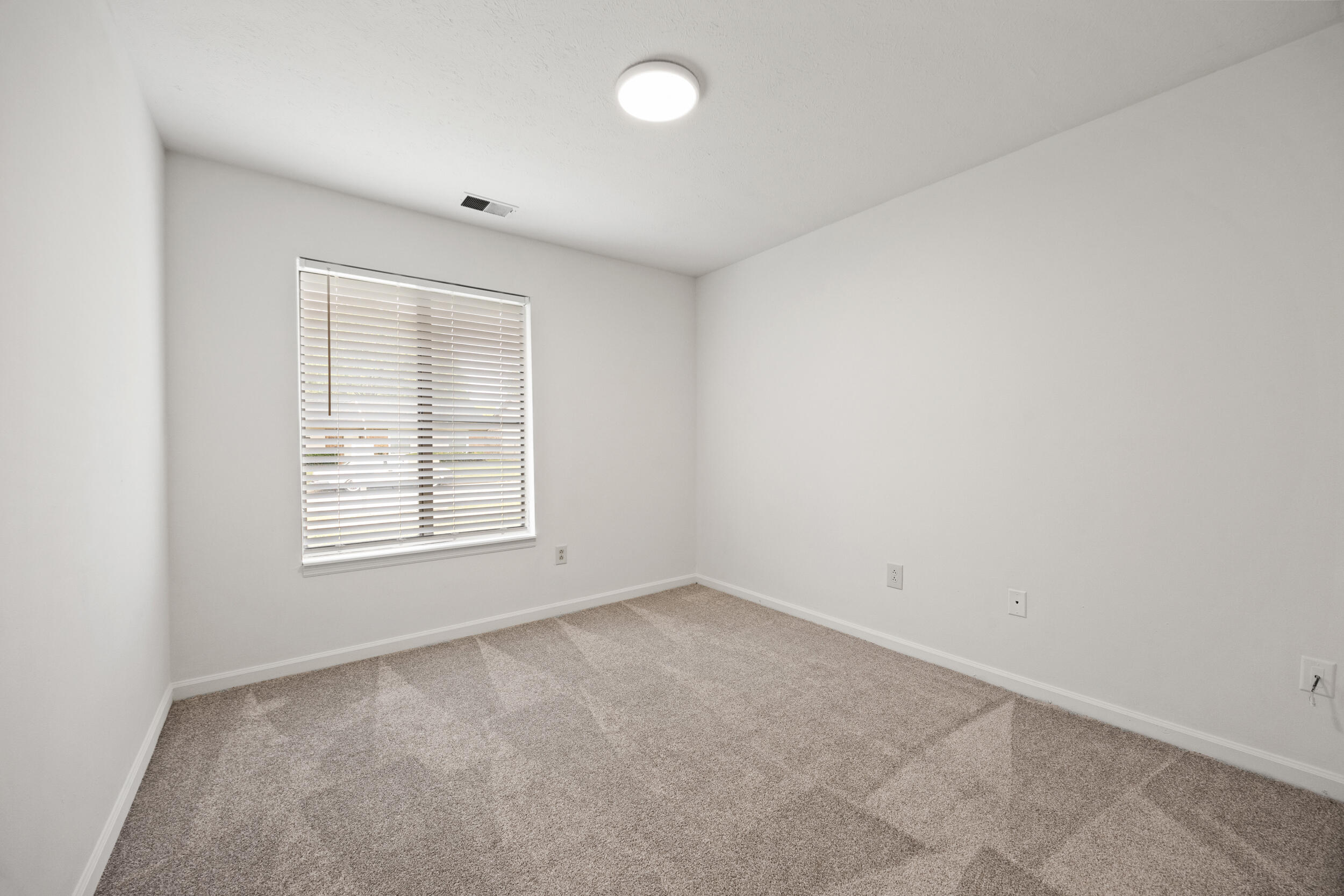 1583 Summerhill Drive