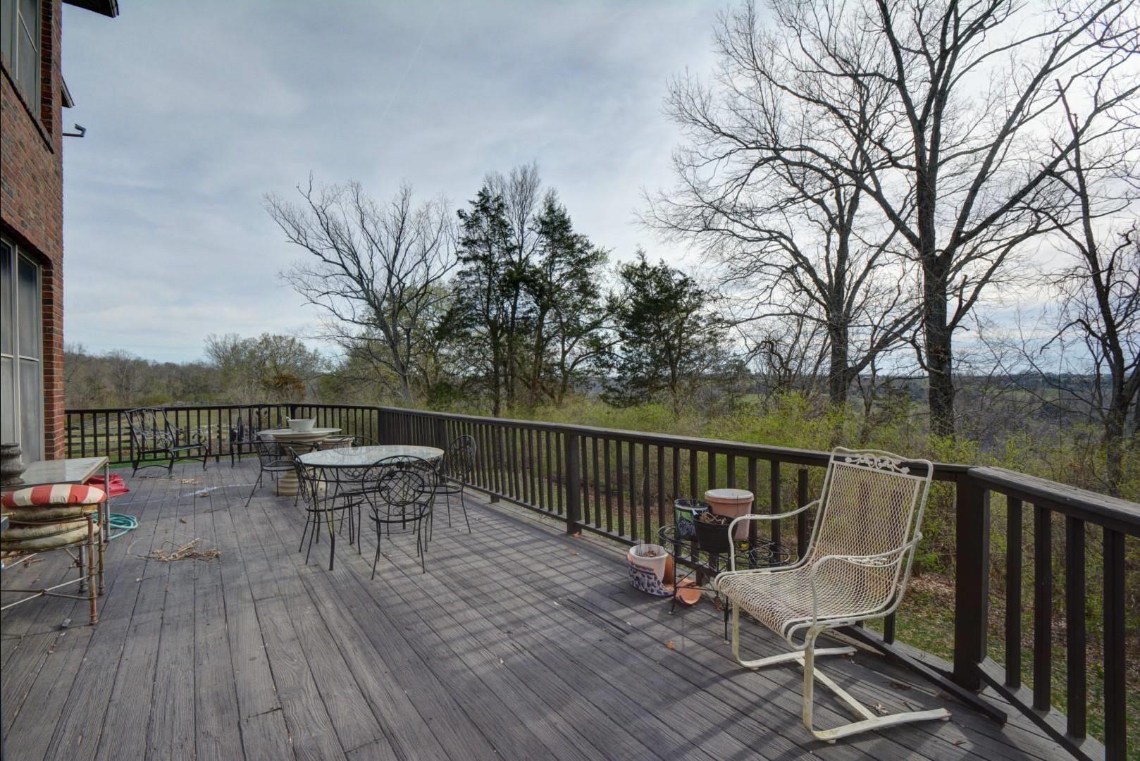 2315 Oregon Road