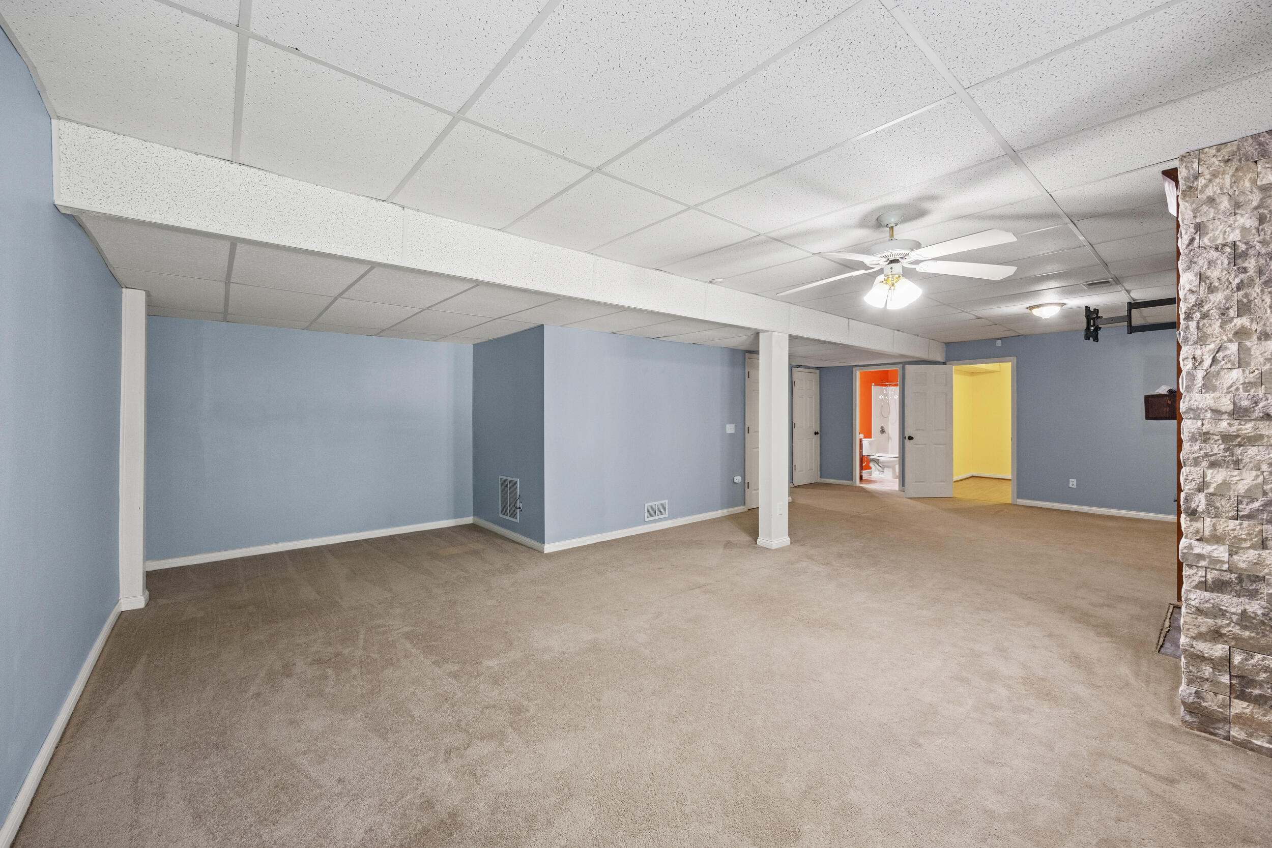 3893 Scarlet Oak Lane