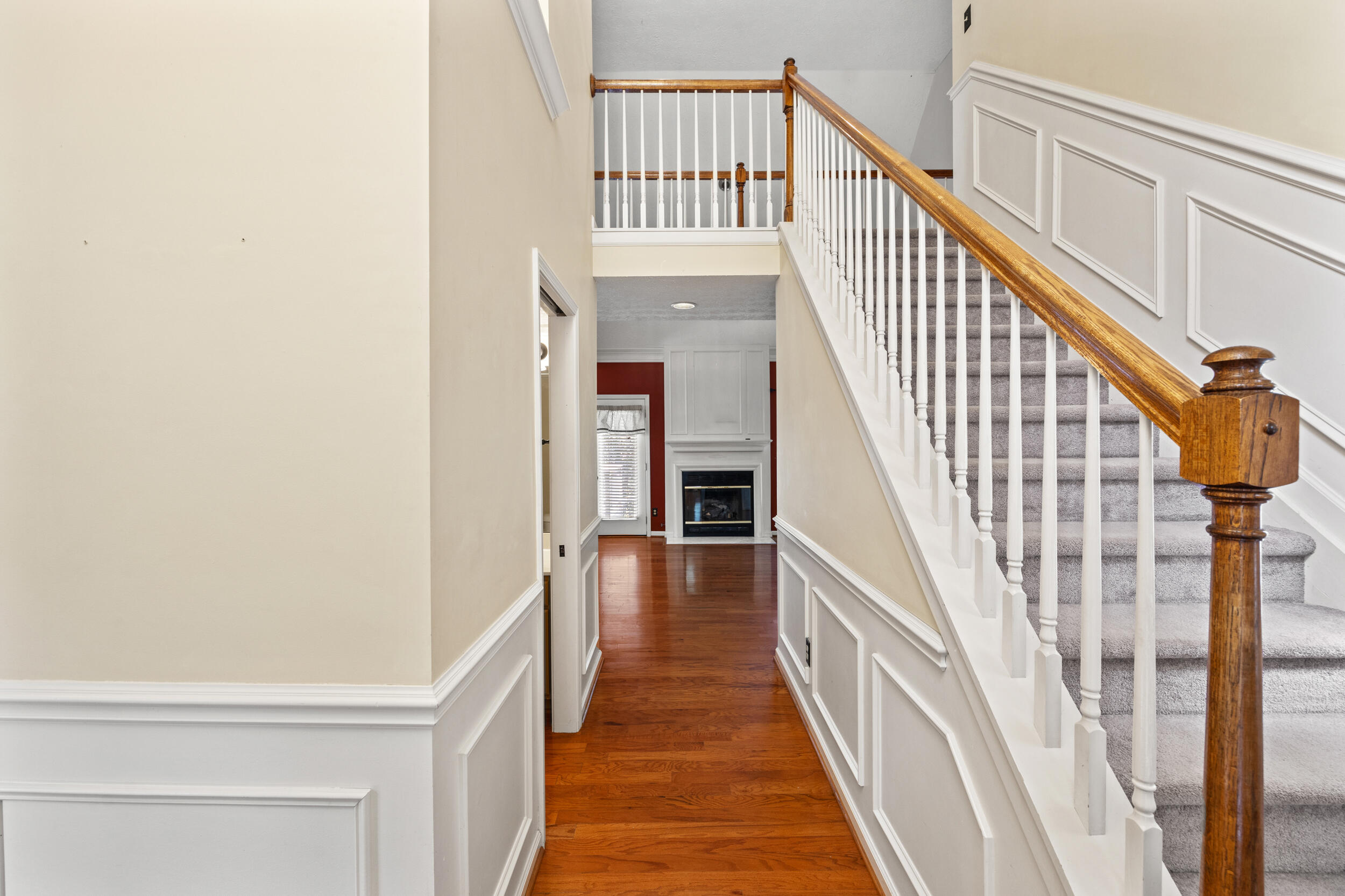 3893 Scarlet Oak Lane