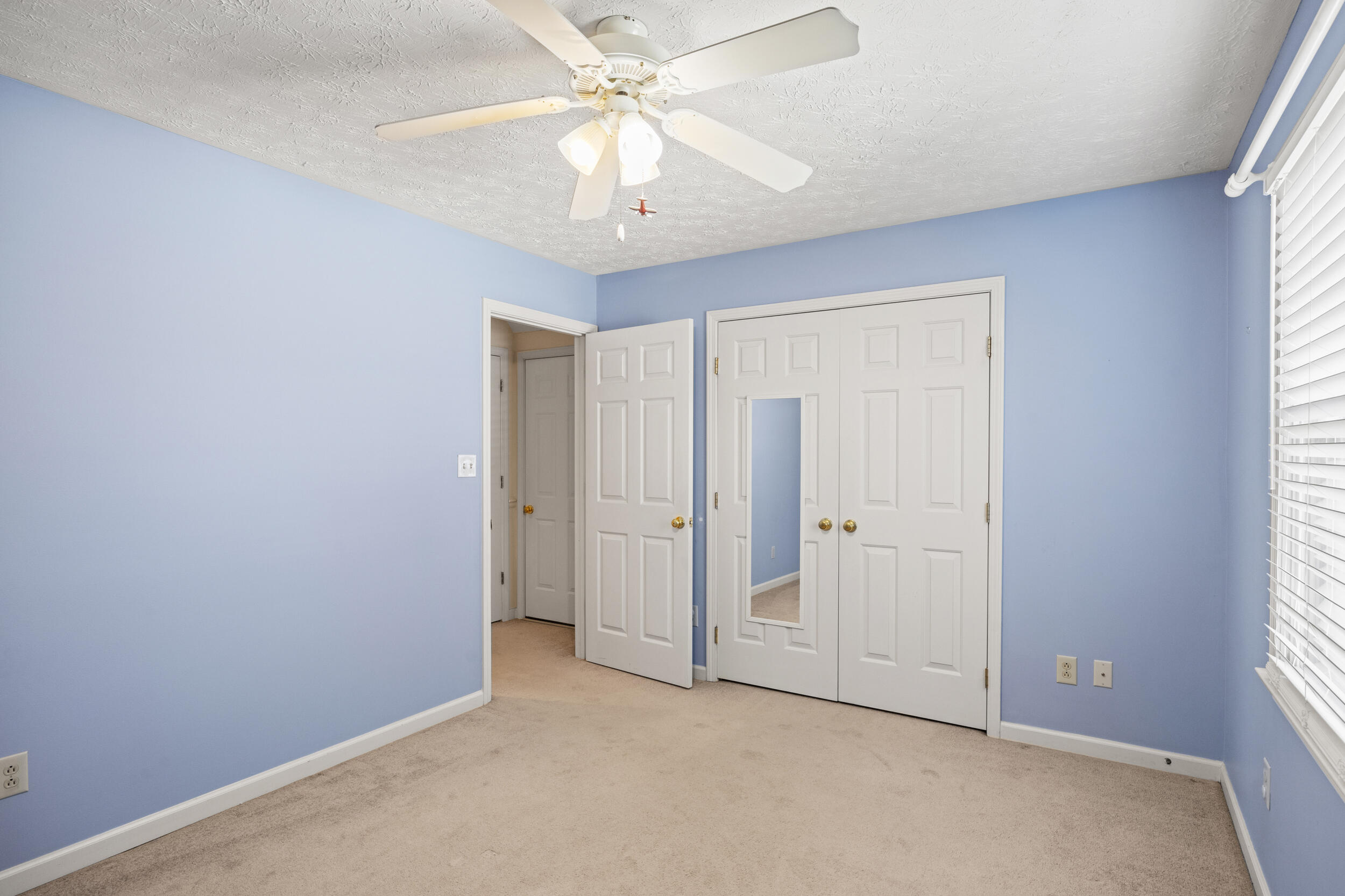 3893 Scarlet Oak Lane