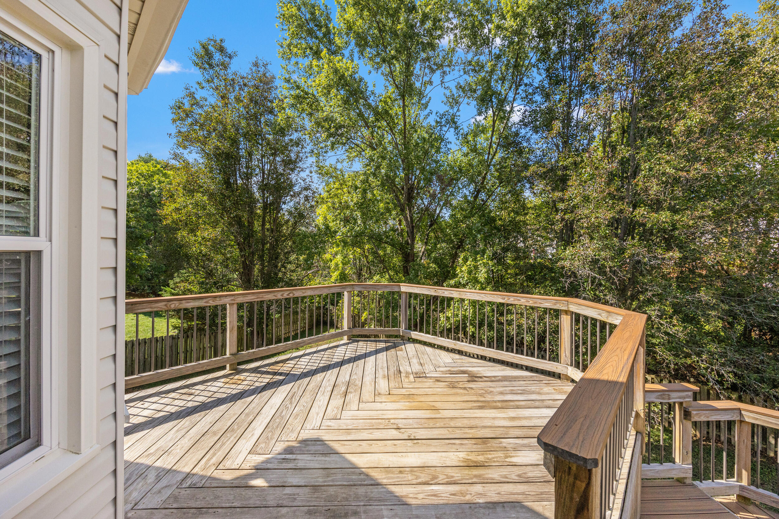 3893 Scarlet Oak Lane