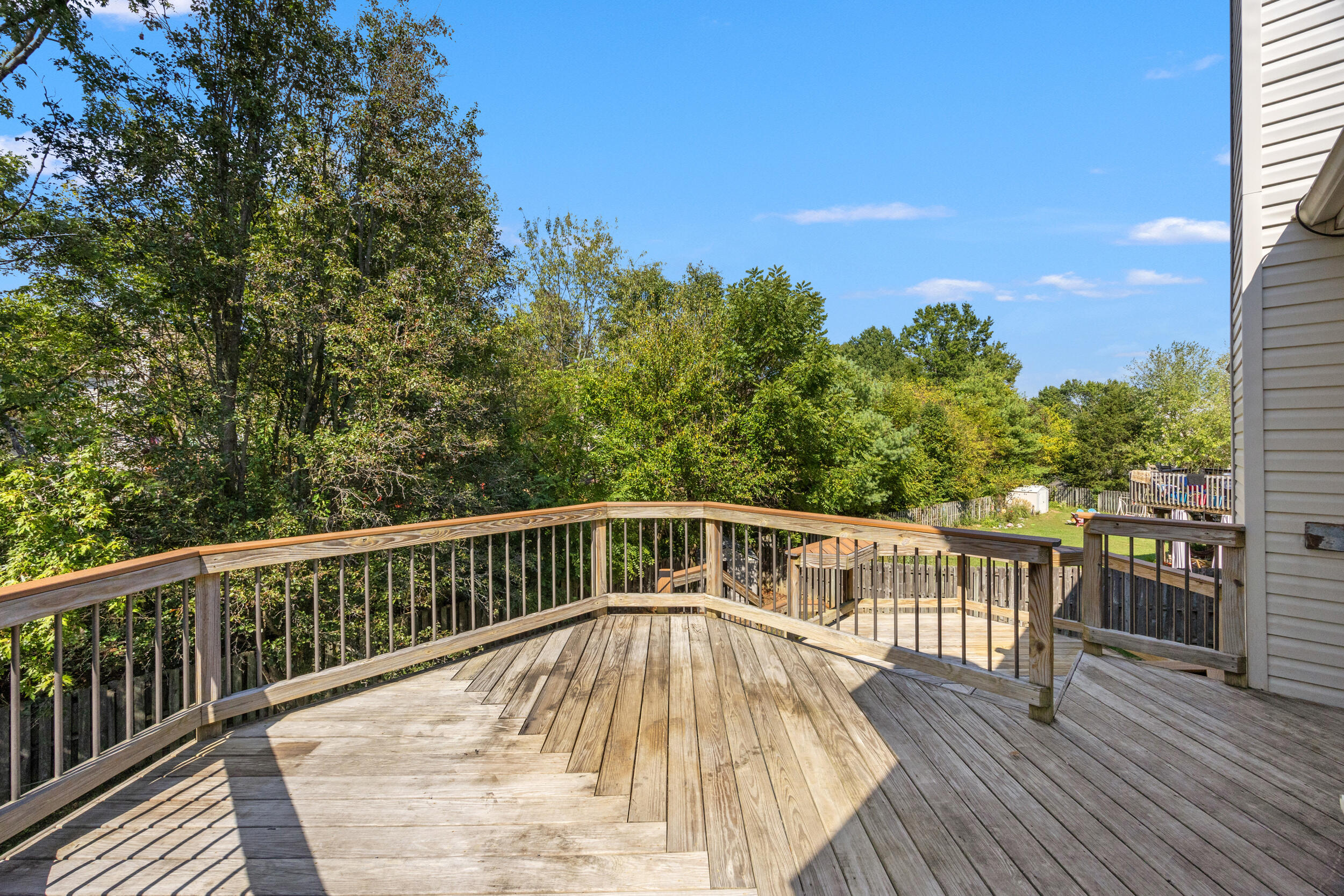 3893 Scarlet Oak Lane