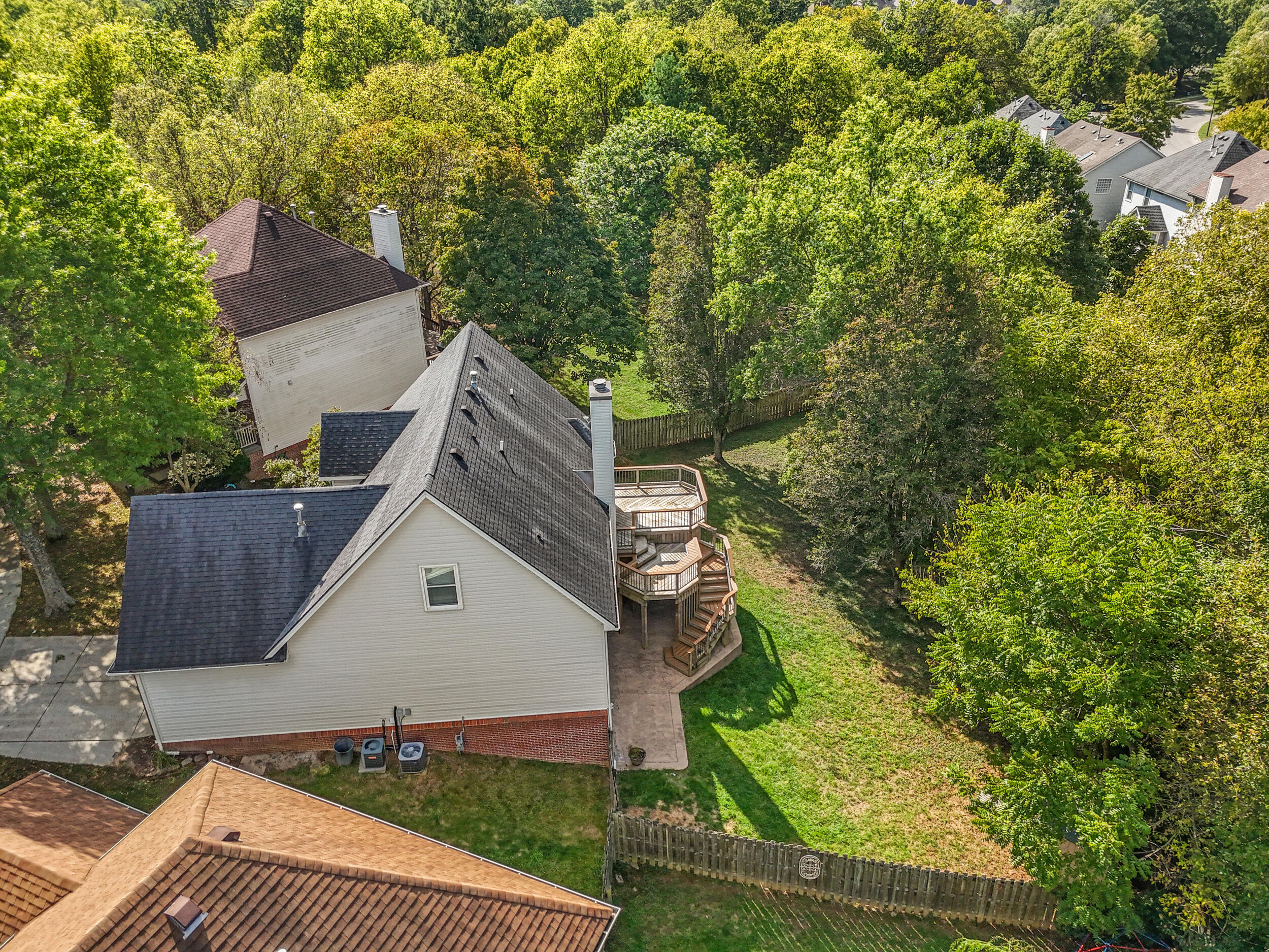 3893 Scarlet Oak Lane