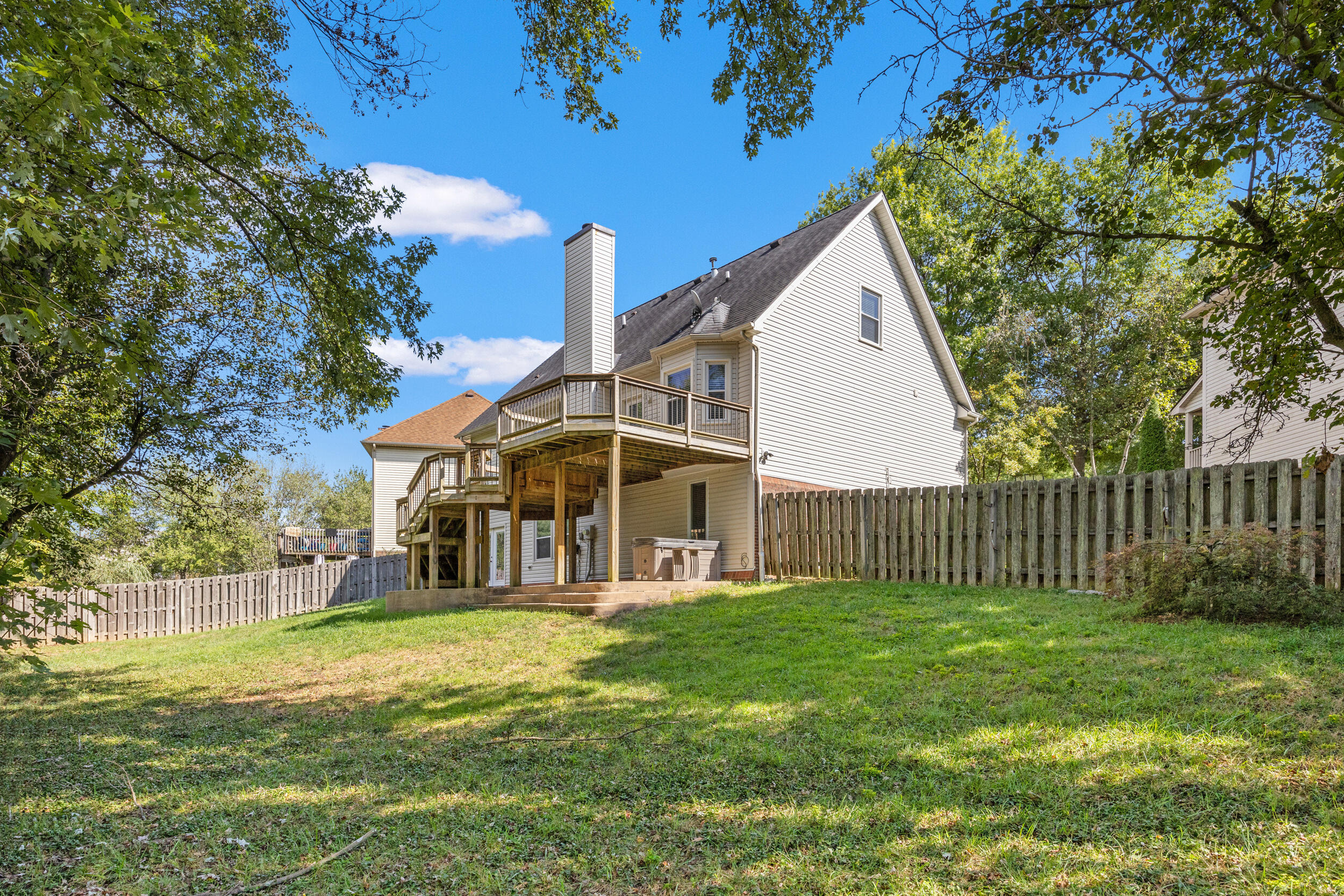 3893 Scarlet Oak Lane