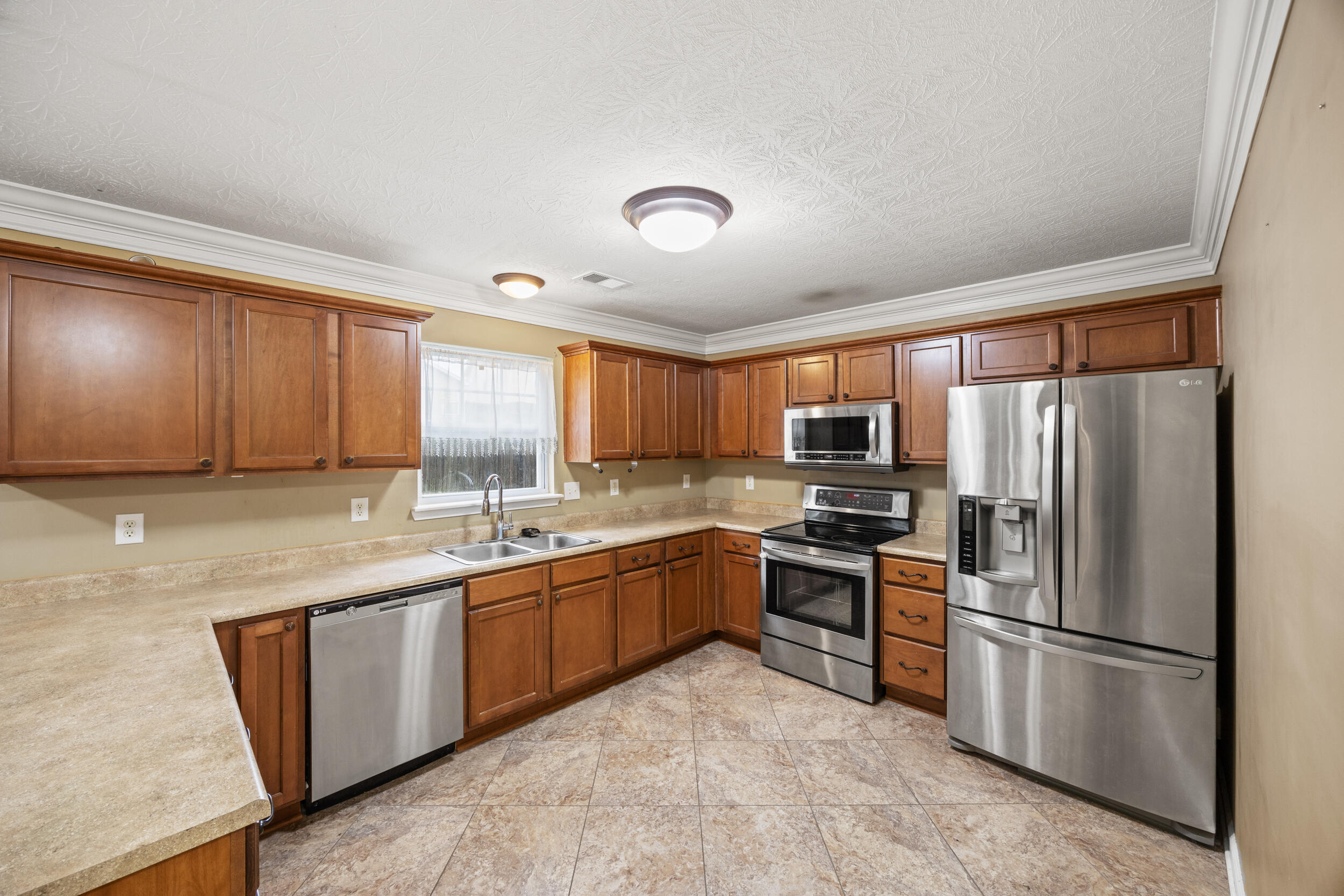 2333 Lonan Court