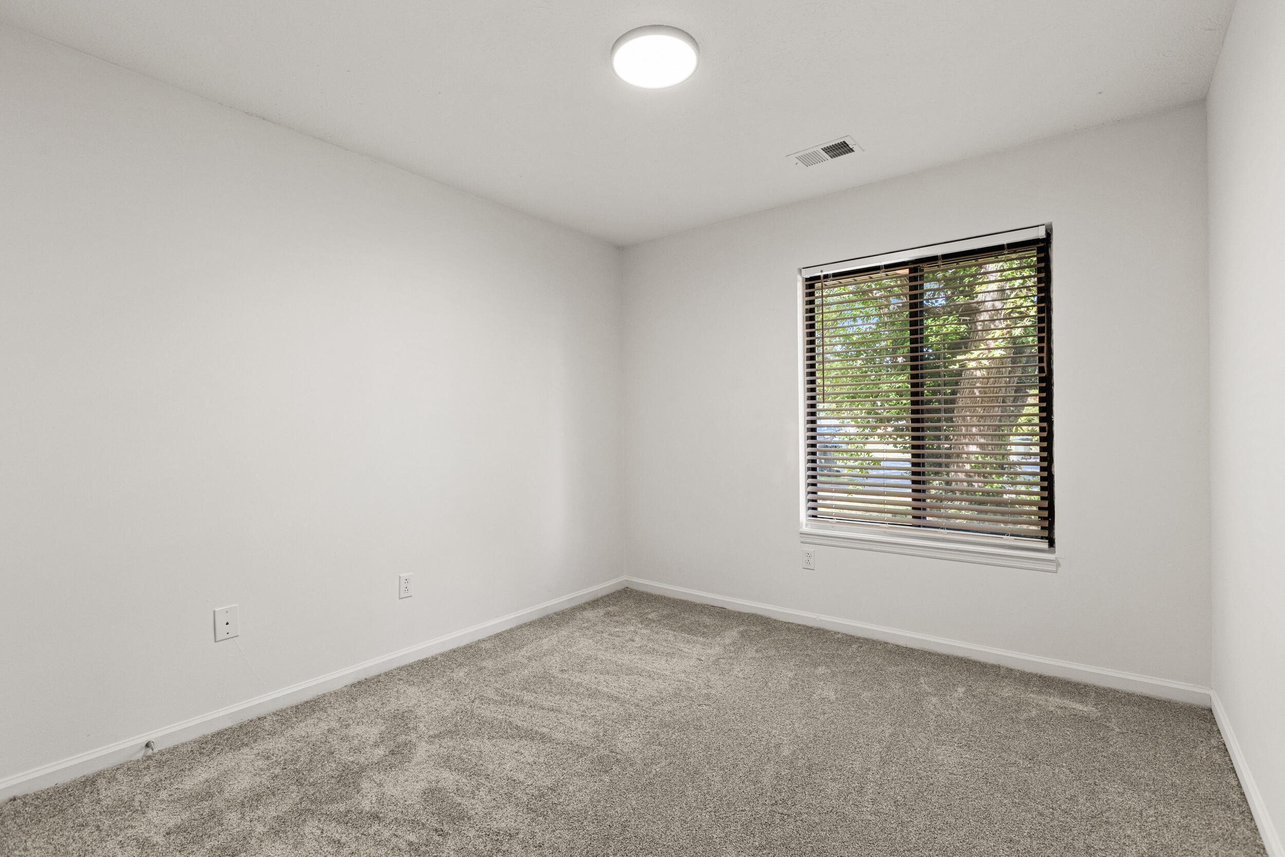 3304 Fields Court