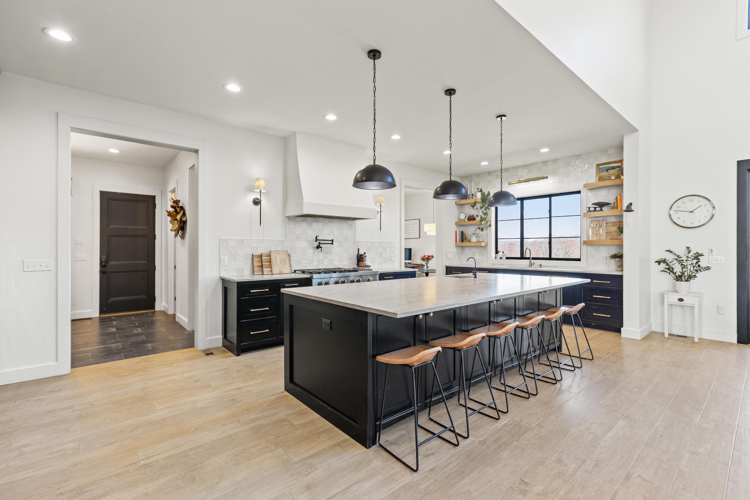 1674 Laurel Road