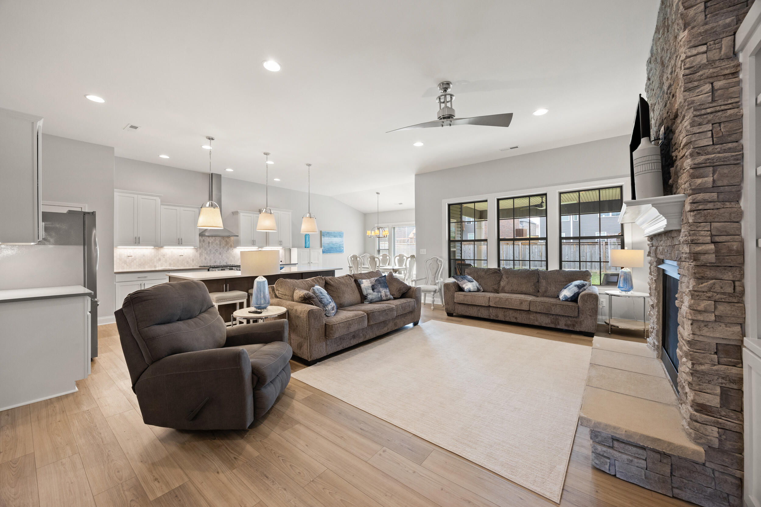 6145 Grey Oak Lane