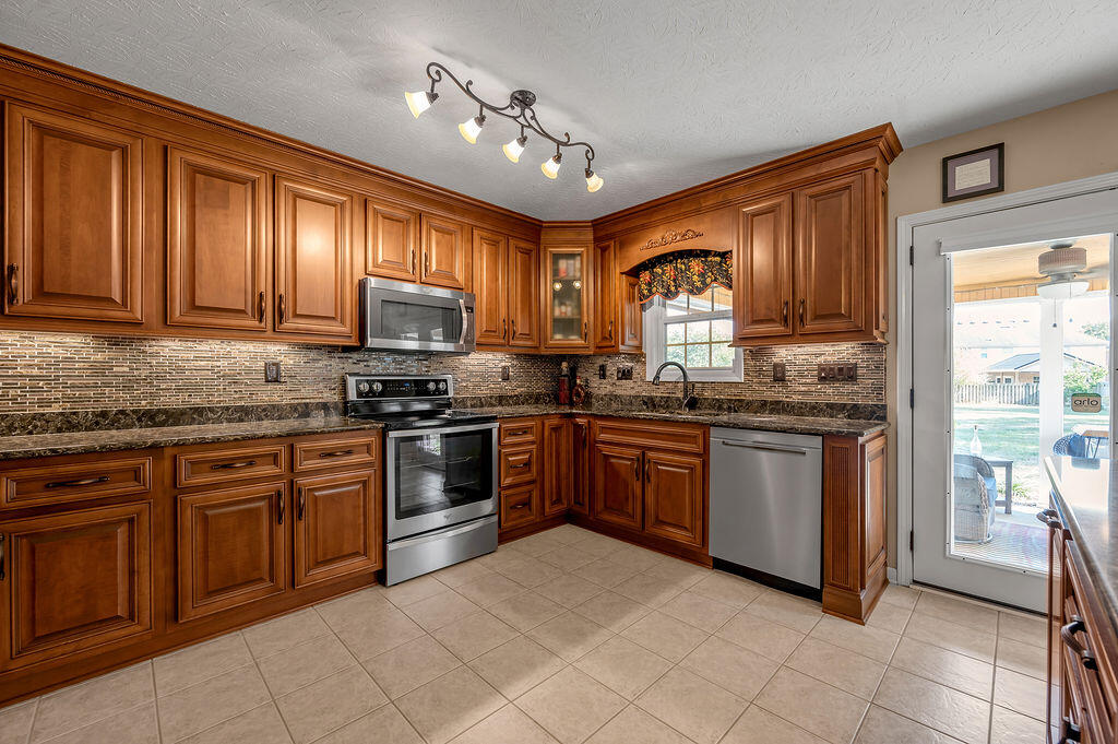 1004 Trevey Point