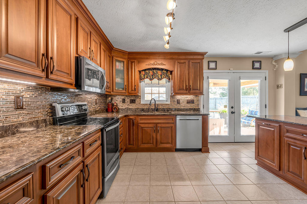 1004 Trevey Point