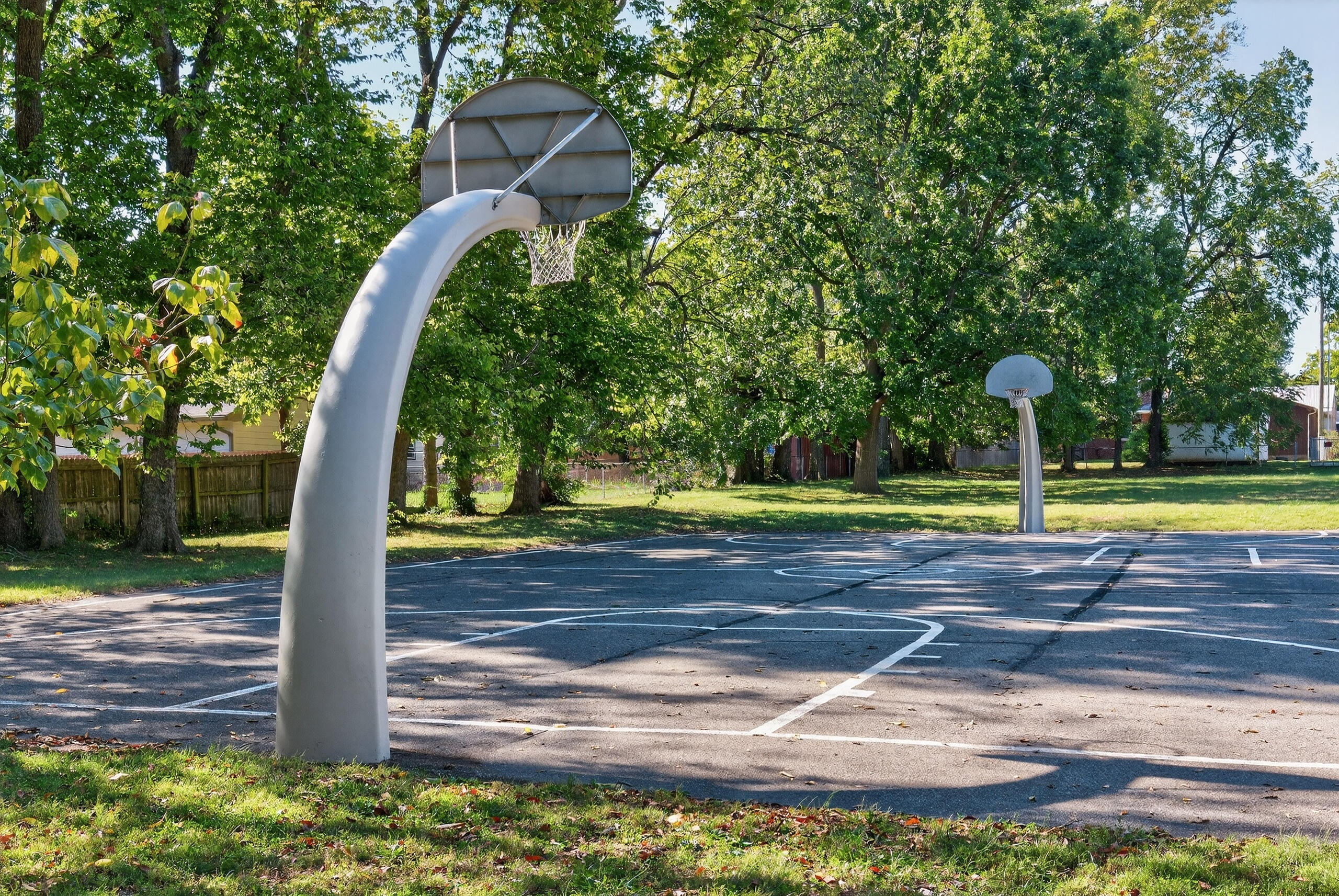 2401 Maplewood Drive