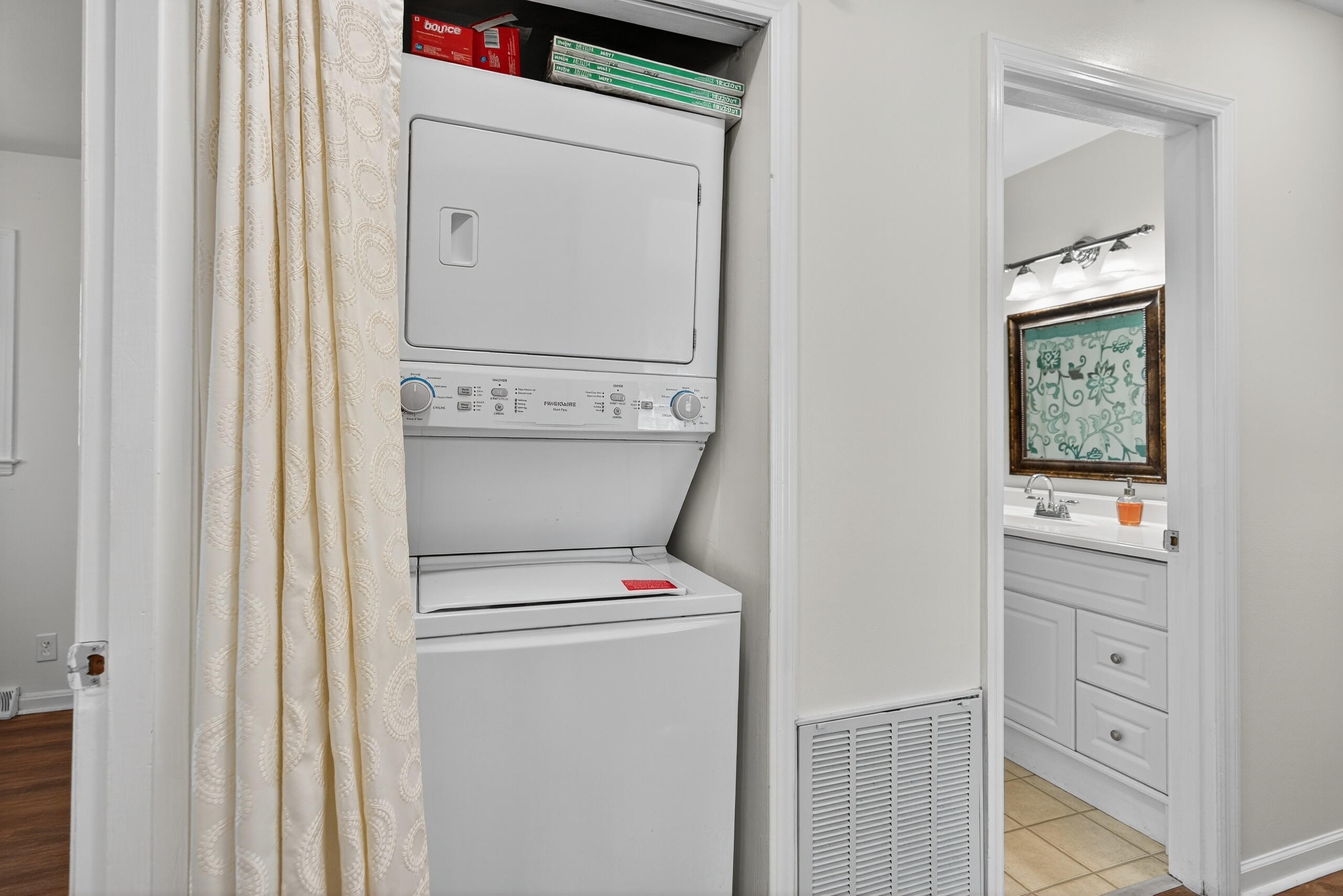 2401 Maplewood Drive