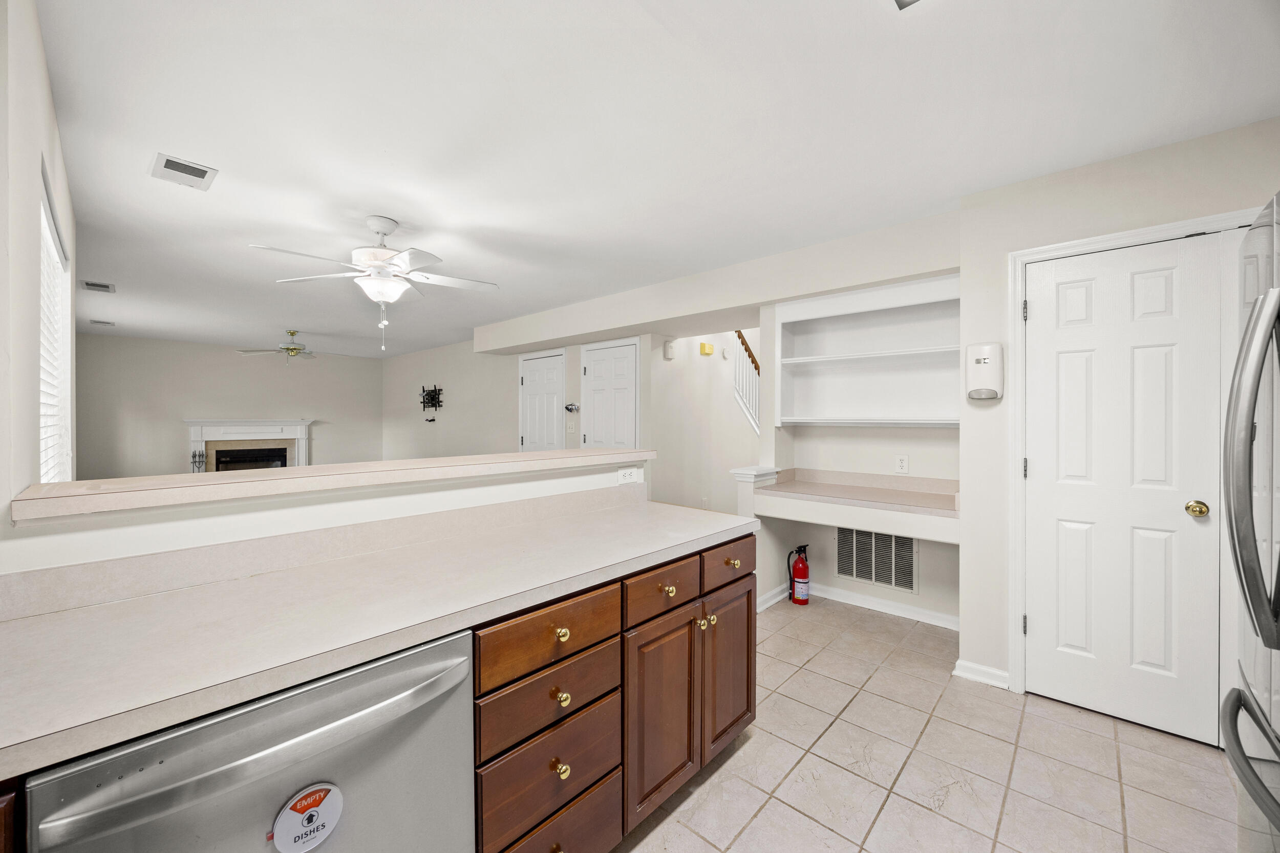 109 Hillock Court