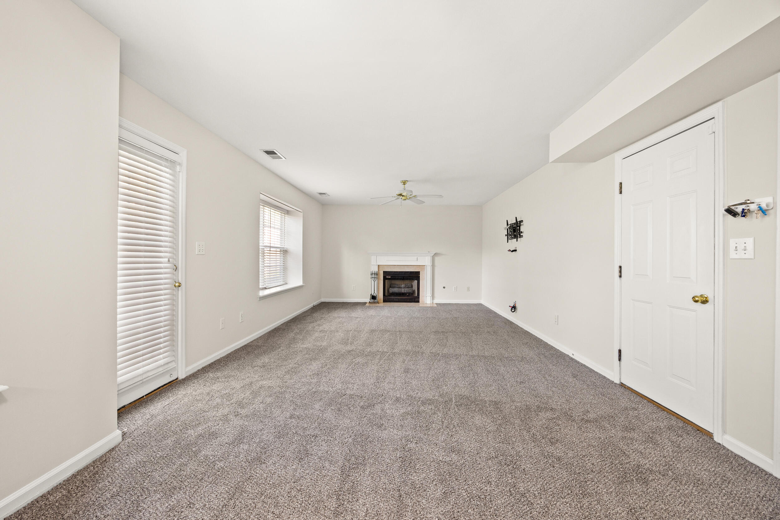 109 Hillock Court