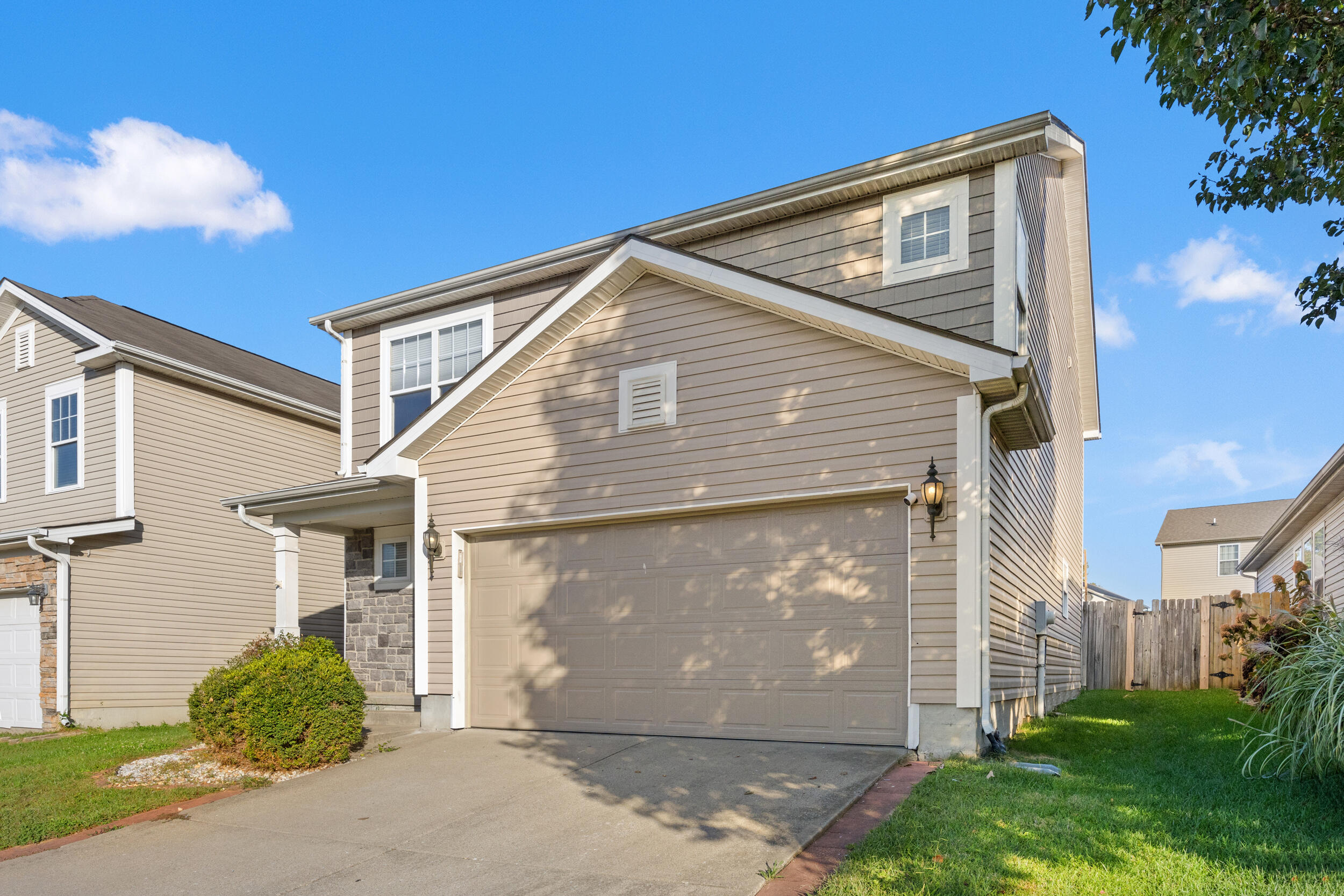 2329 Lonan Court, Lexington