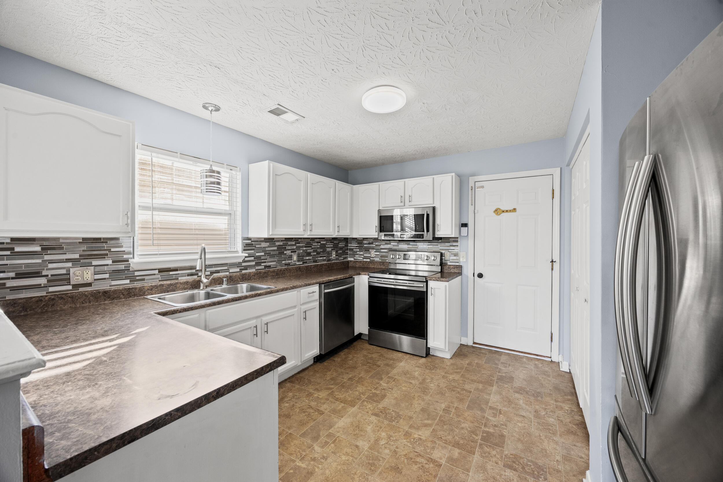 2329 Lonan Court, Lexington