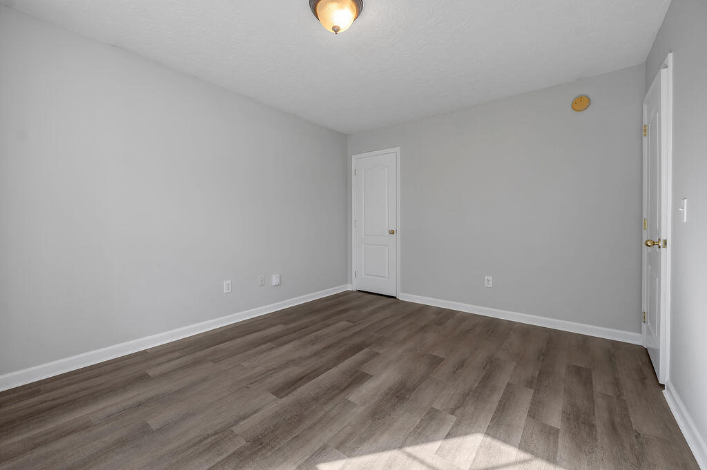 1100 Mountain Laurel Way, Lexington