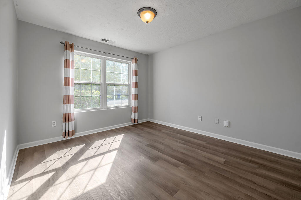 1100 Mountain Laurel Way, Lexington