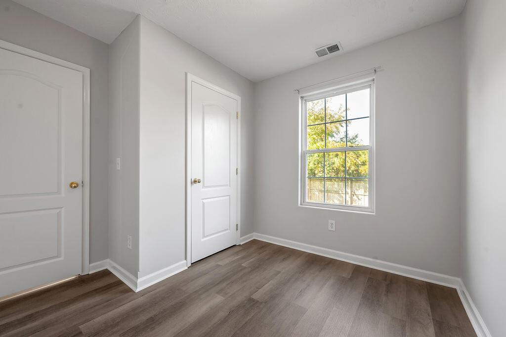 1100 Mountain Laurel Way, Lexington