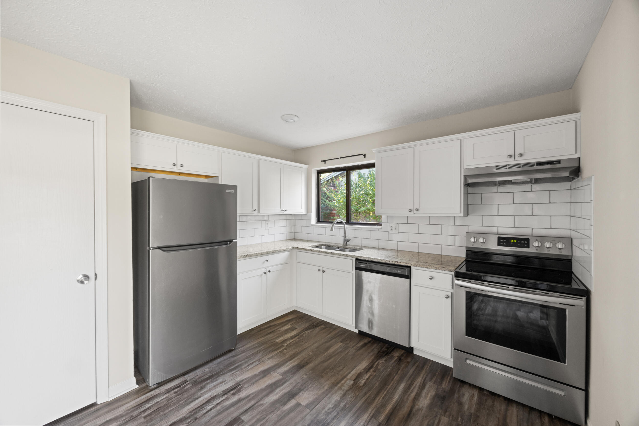 1587 Samara Glen Way, Lexington