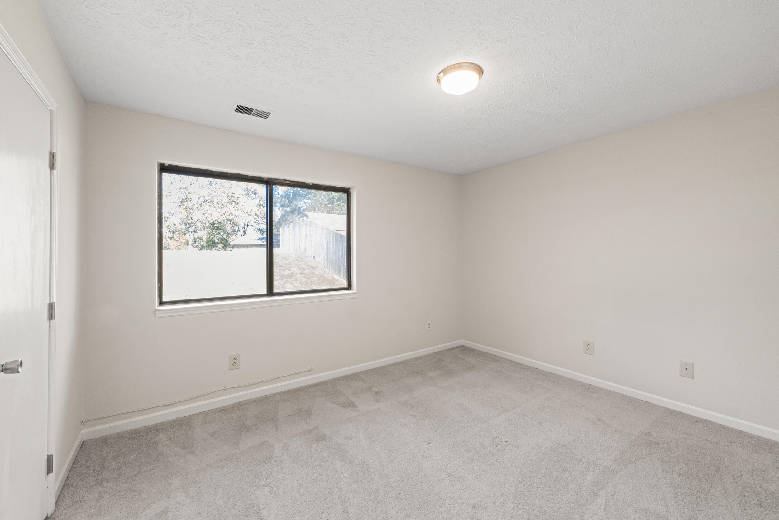 1587 Samara Glen Way, Lexington