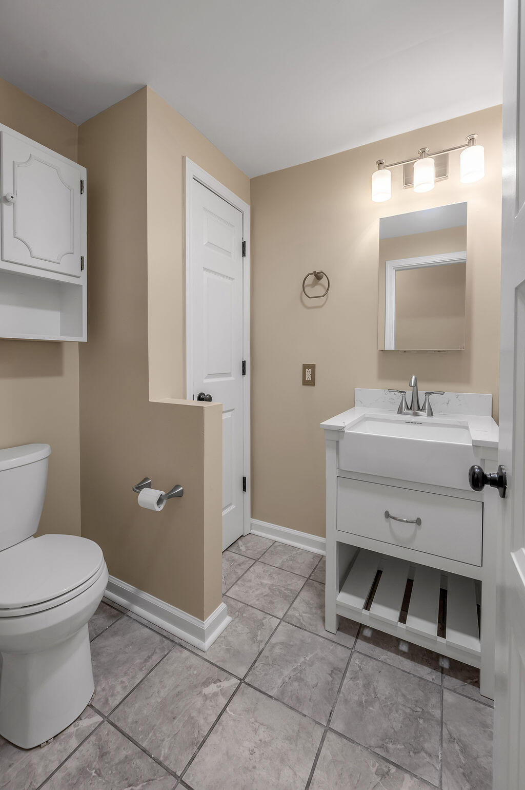 110 Hampton Ave Exd, Winchester