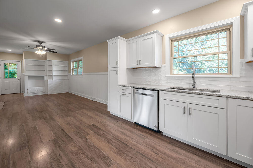 110 Hampton Ave Exd, Winchester