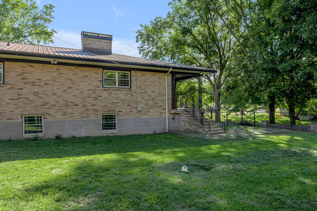 110 Hampton Ave Exd, Winchester