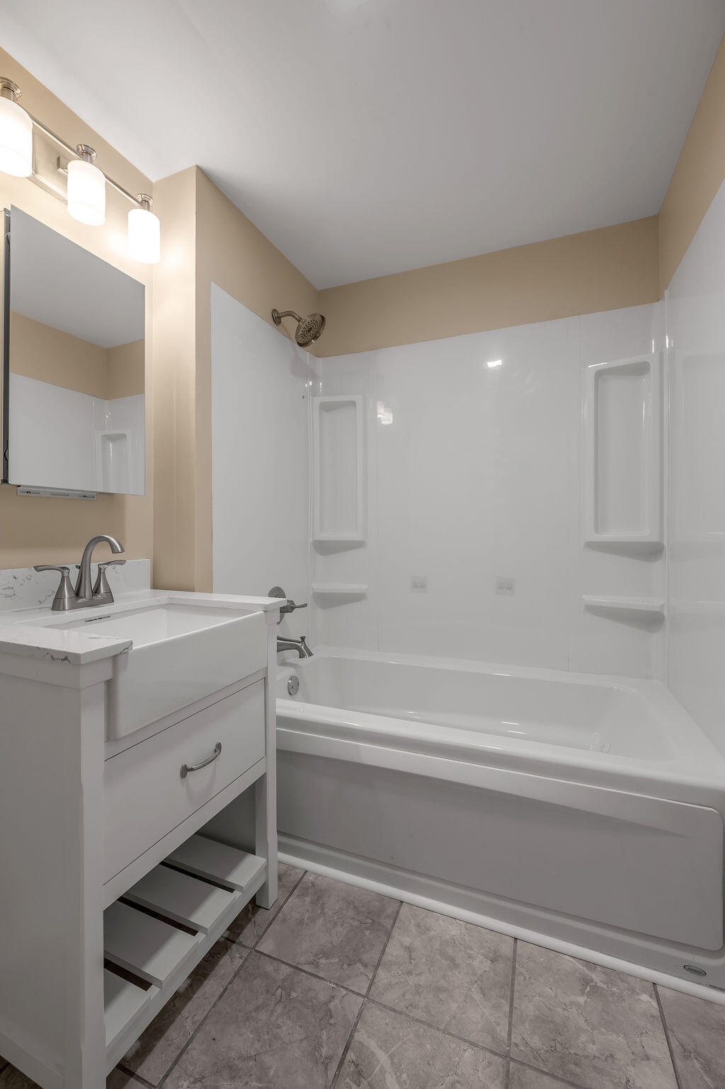 110 Hampton Ave Exd, Winchester