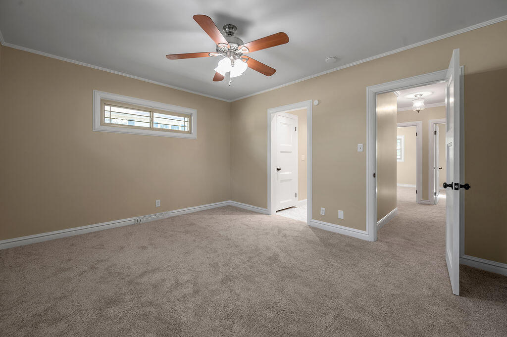 110 Hampton Ave Exd, Winchester