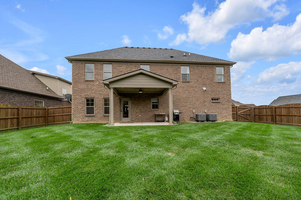 2680 Lucca Place, Lexington