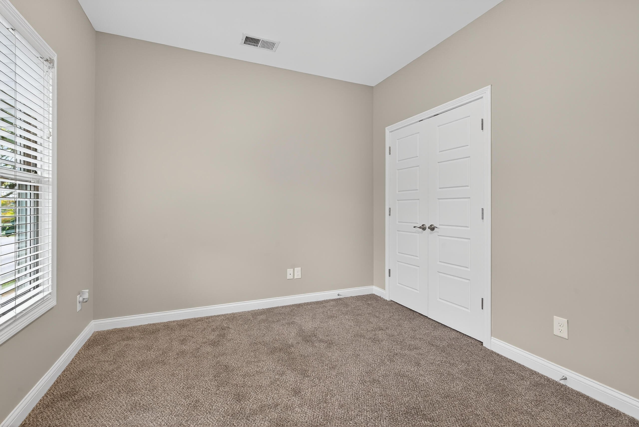 157 Towne Square Park