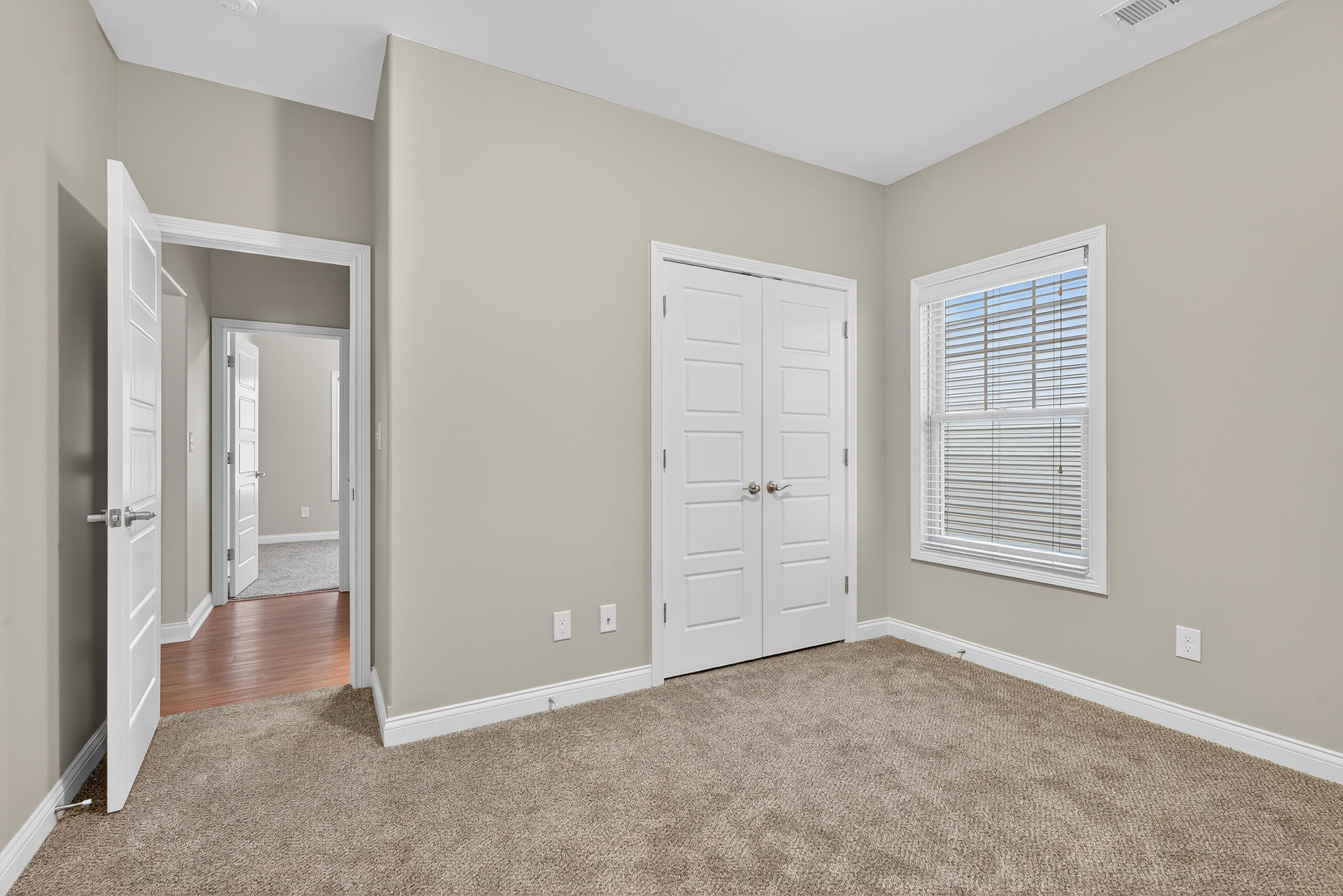 157 Towne Square Park