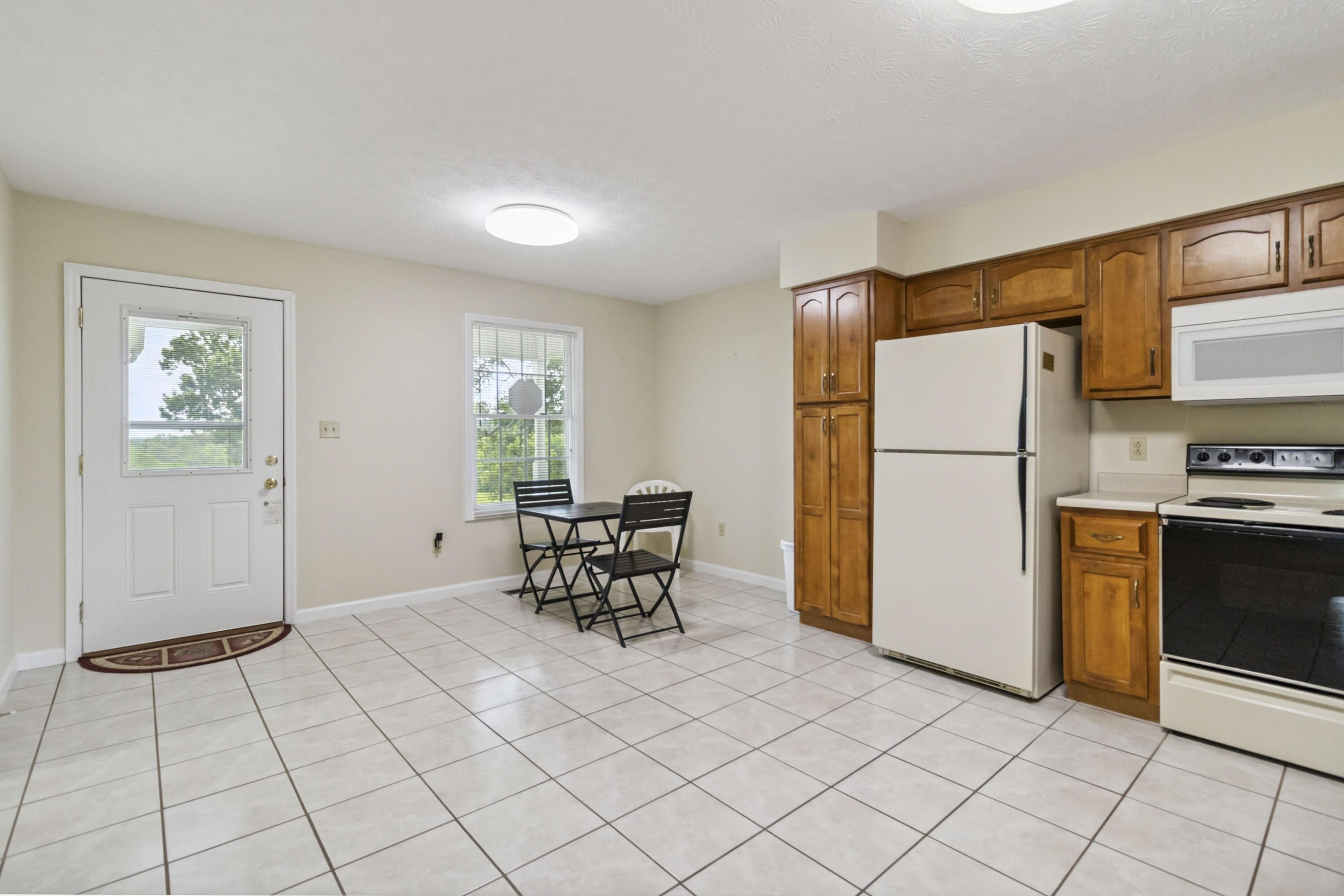 2851 Doylesville Road