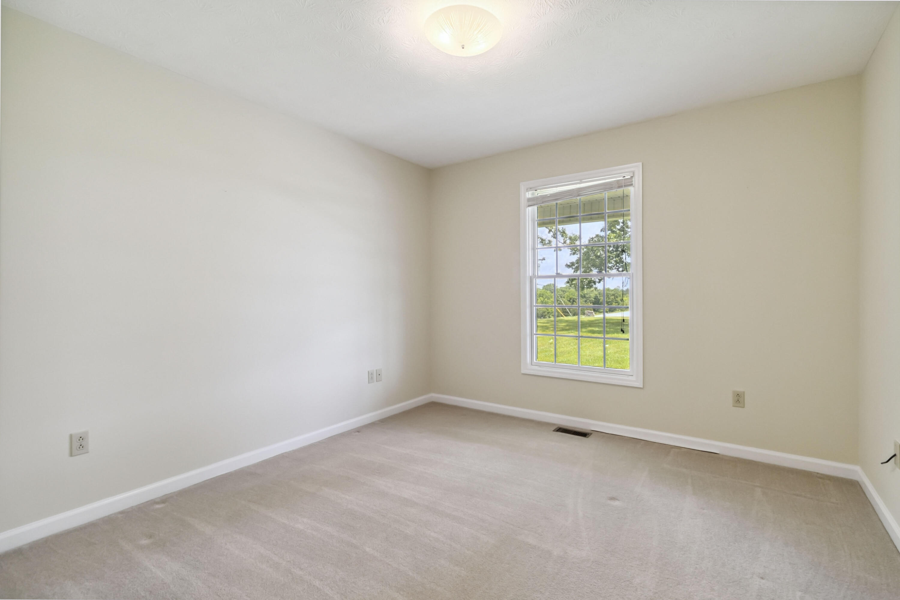 2851 Doylesville Road