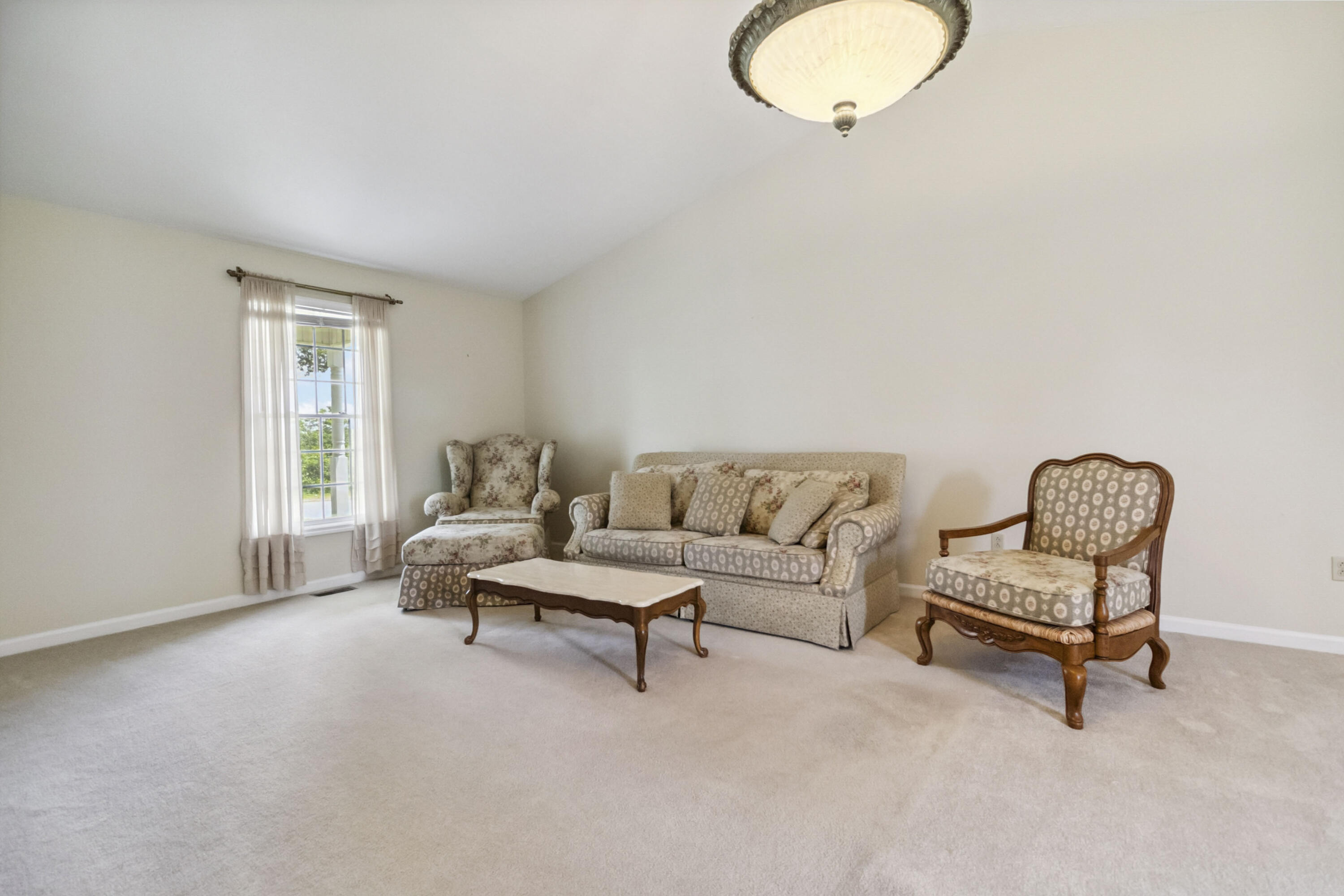 2851 Doylesville Road