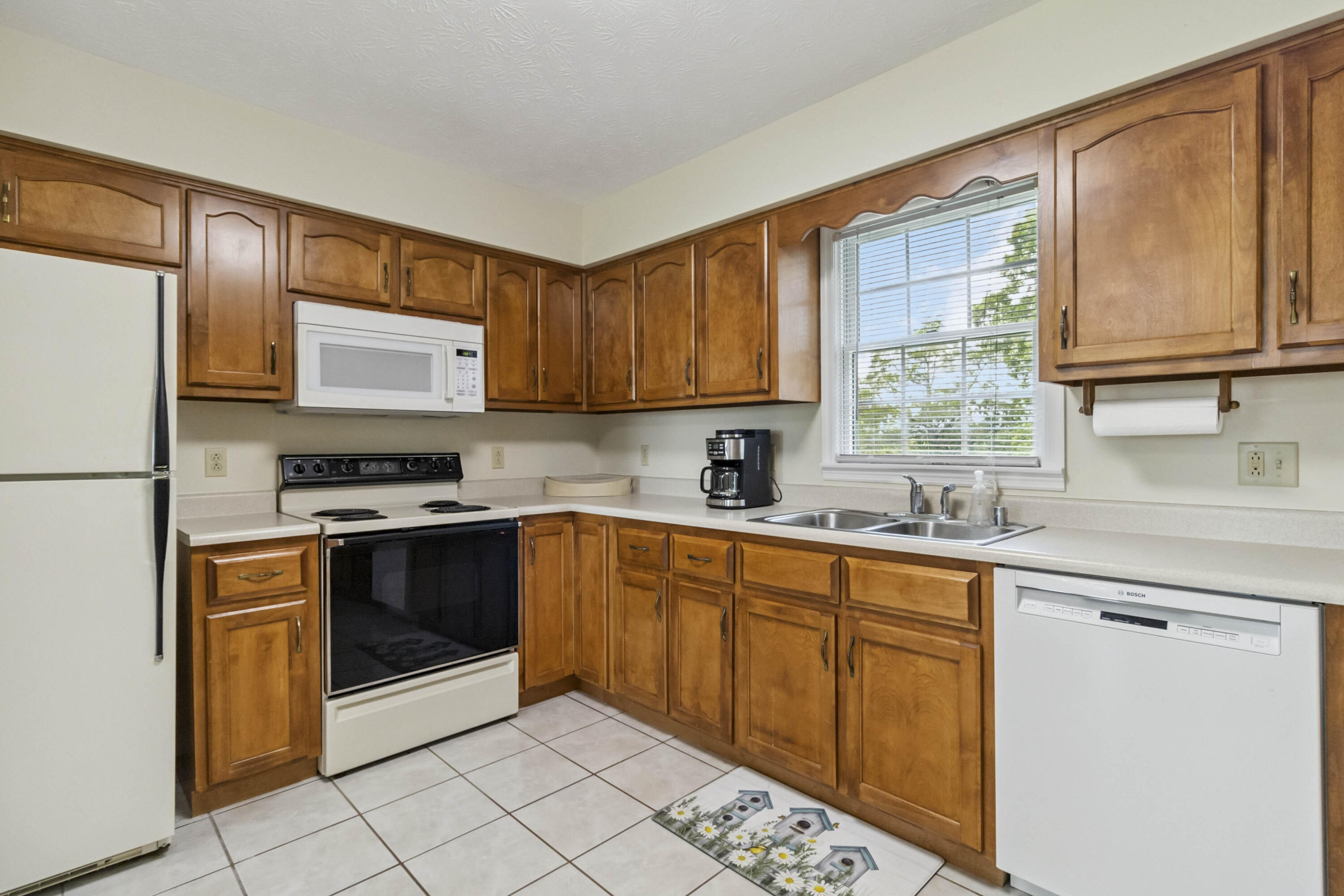 2851 Doylesville Road