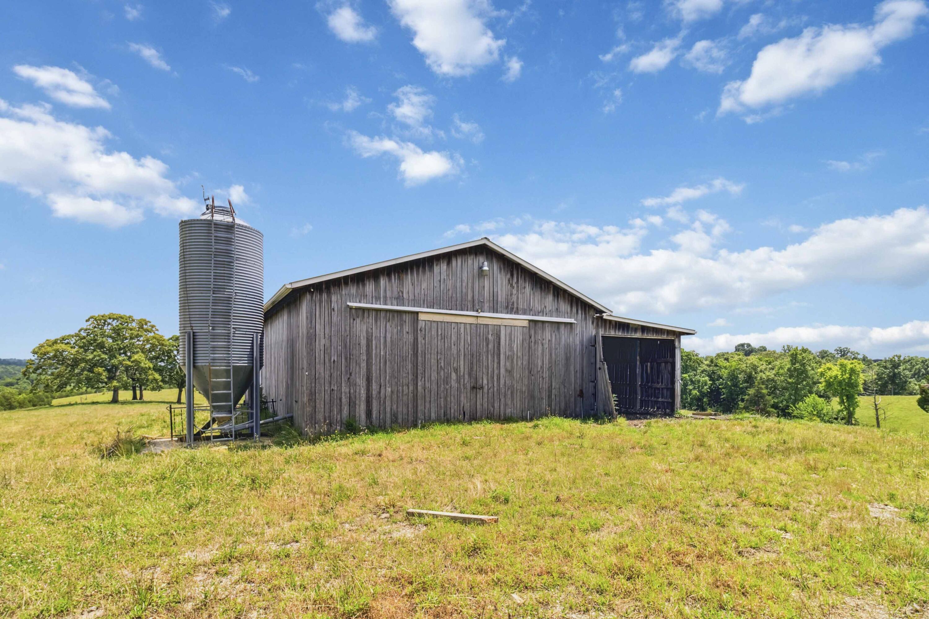 2851 Doylesville Road