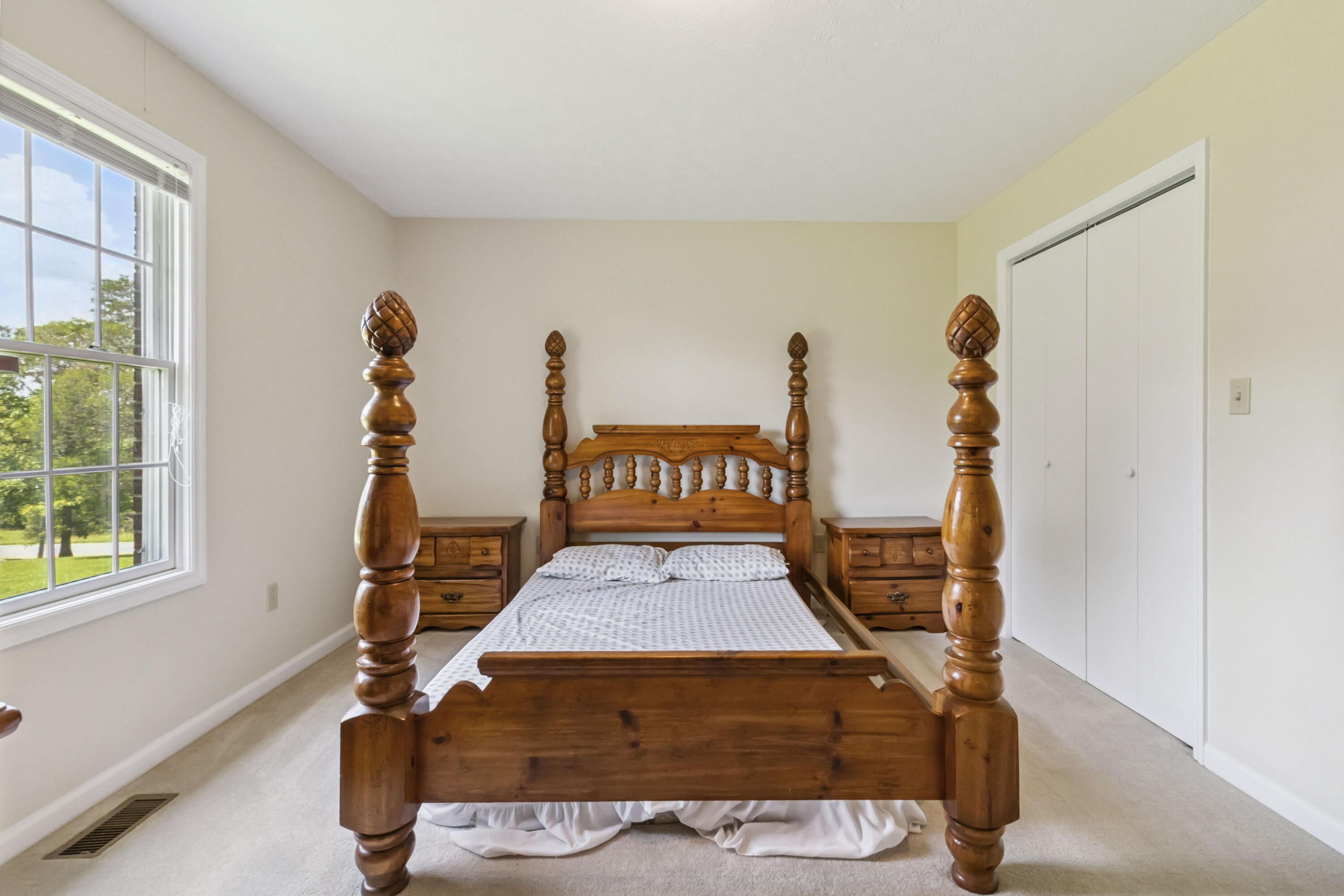 2851 Doylesville Road