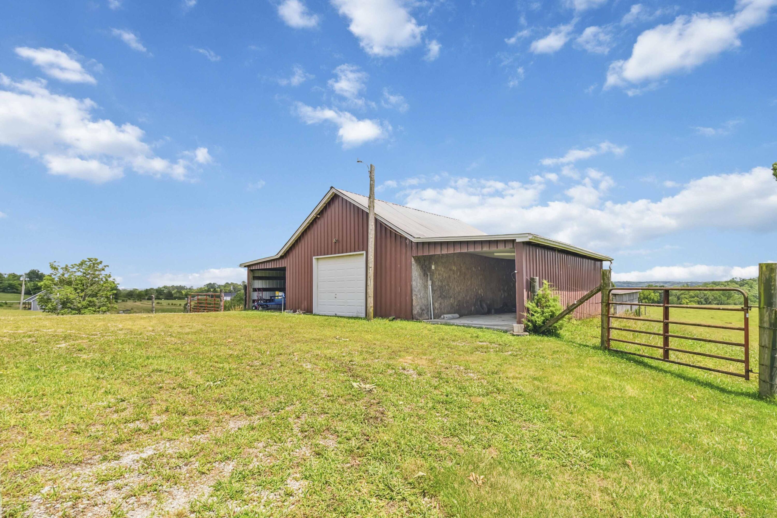 2851 Doylesville Road