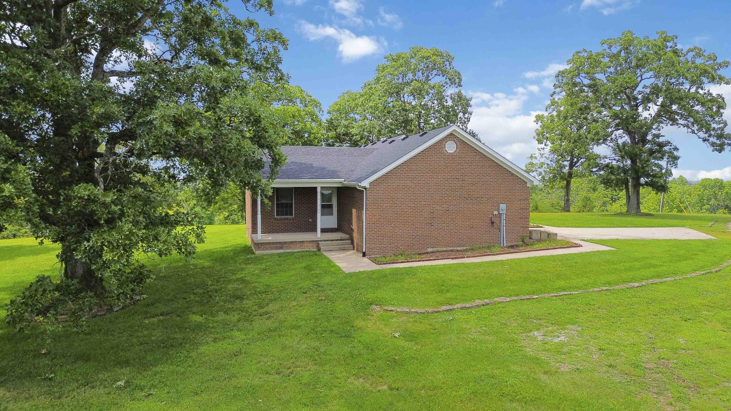 2851 Doylesville Road