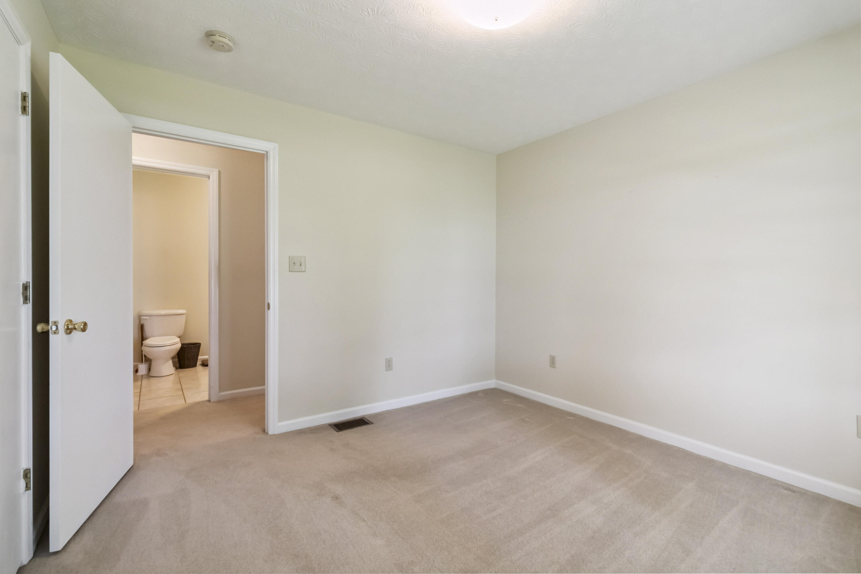 2851 Doylesville Road