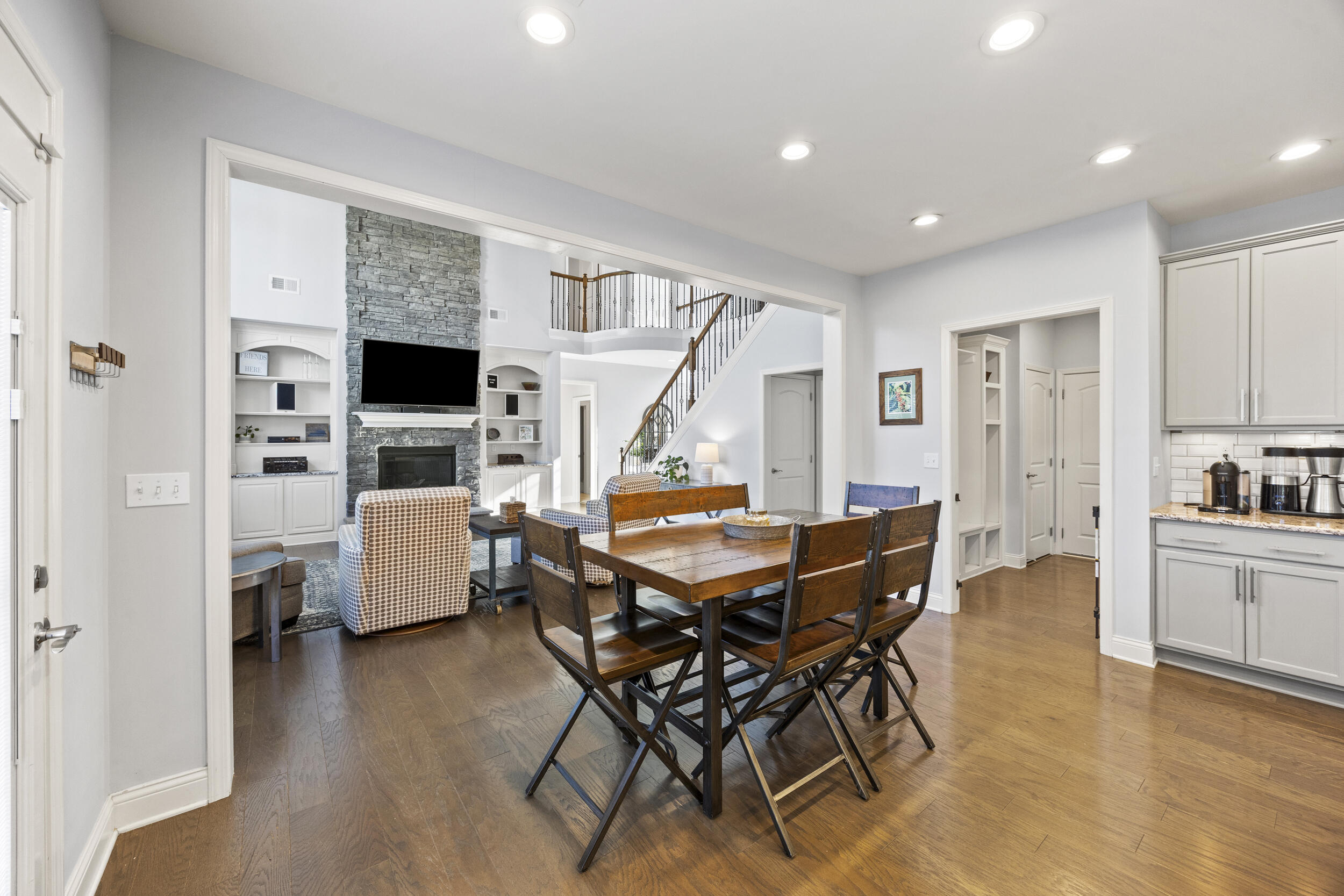 1617 Cornelius Trace